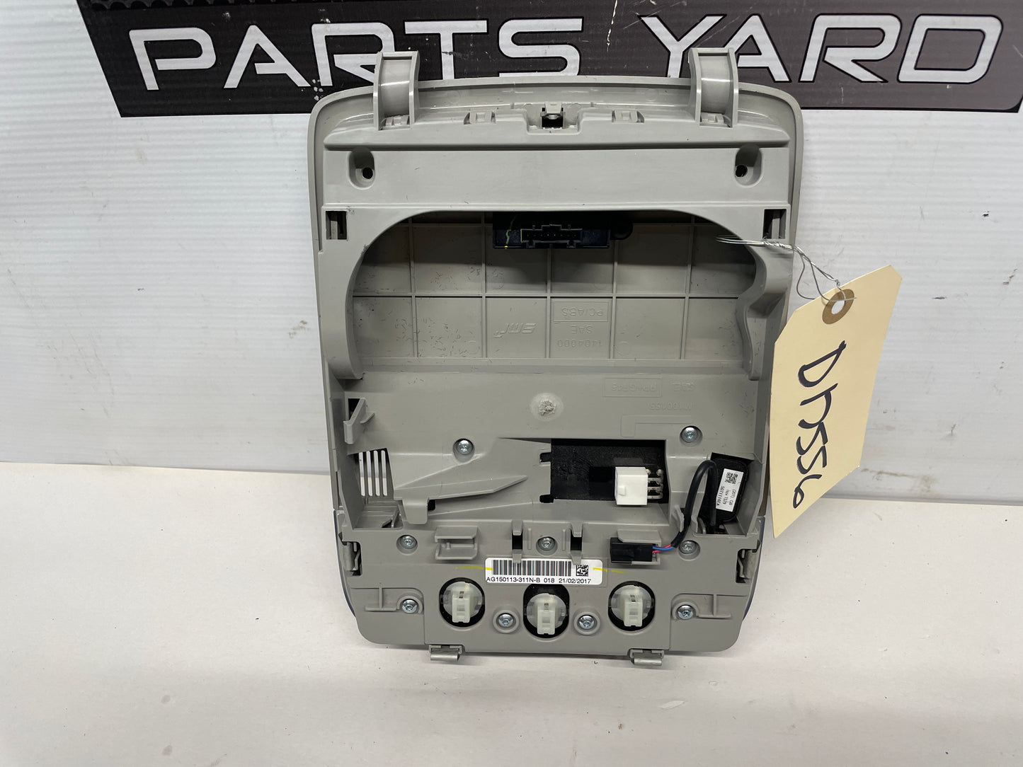 2017 Chevy SS Sedan Over Head Console Dome Light OEM - Day's Parts Yard