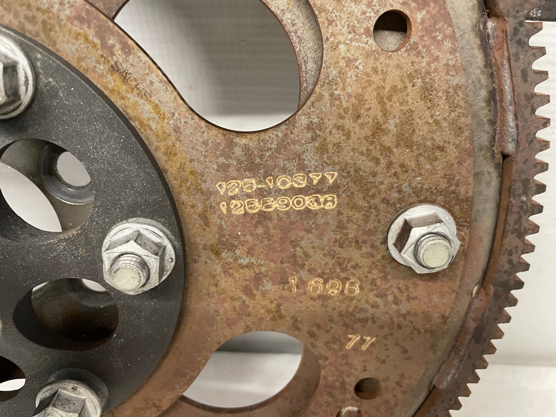 1999 Chevy C5 Corvette Automatic Transmission Flywheel Flex w/ Hub Plate Coupler OEM - Day's Parts Yard