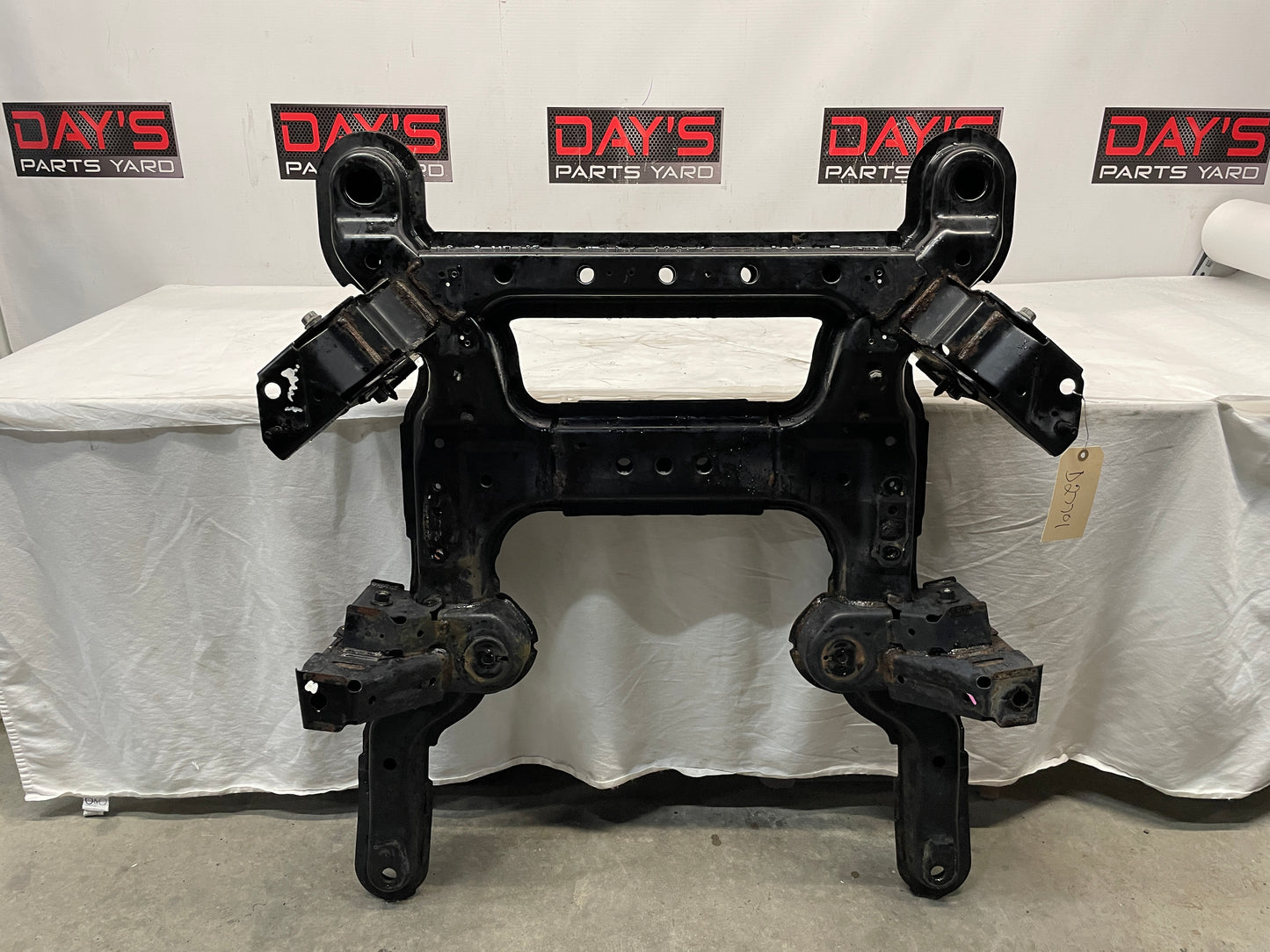 2009 Pontiac G8 Front Suspension Engine Cradle Cross K Member Sub Frame OEM - Day's Parts Yard