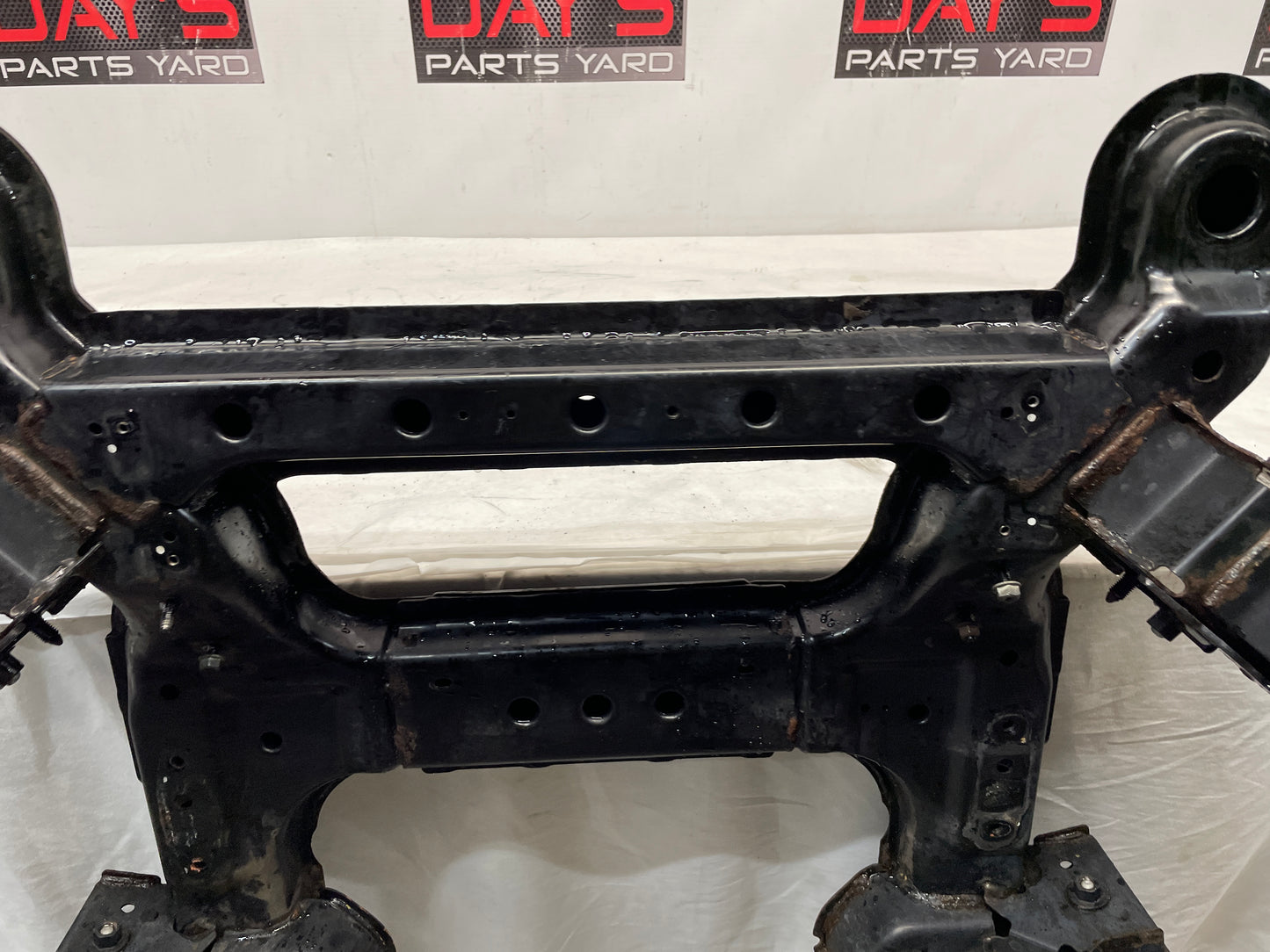 2009 Pontiac G8 Front Suspension Engine Cradle Cross K Member Sub Frame OEM - Day's Parts Yard