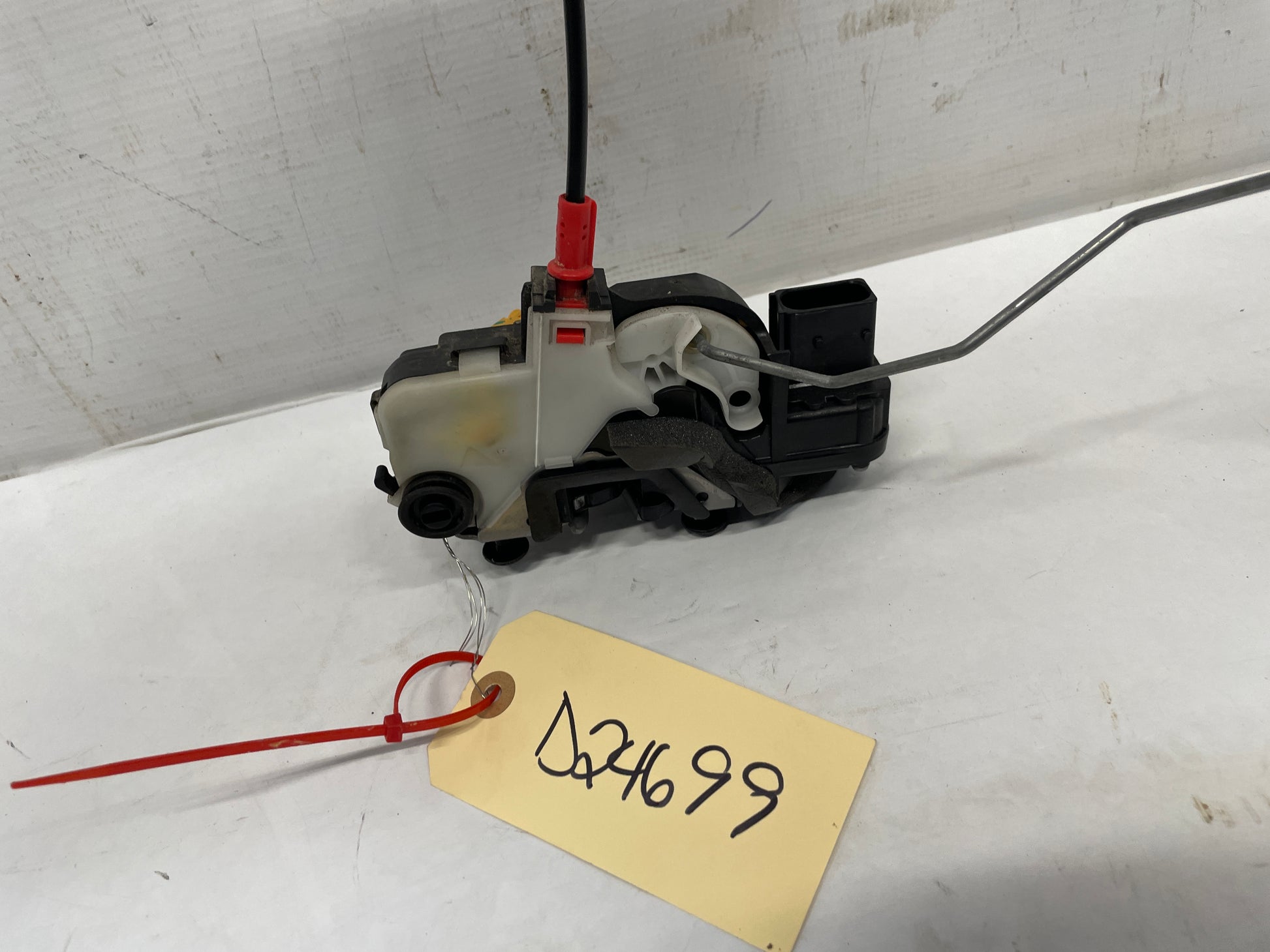 2016 Chevy SS Sedan RH Passenger Rear Door Lock Actuator OEM - Day's Parts Yard