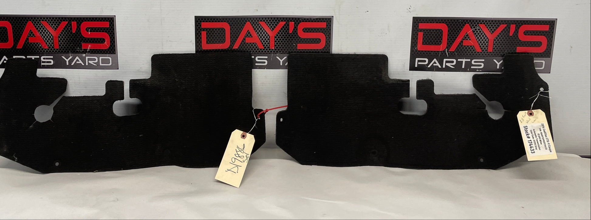 2014 Cadillac CTS-V Coupe Front Fender Liner Felts OEM - Day's Parts Yard