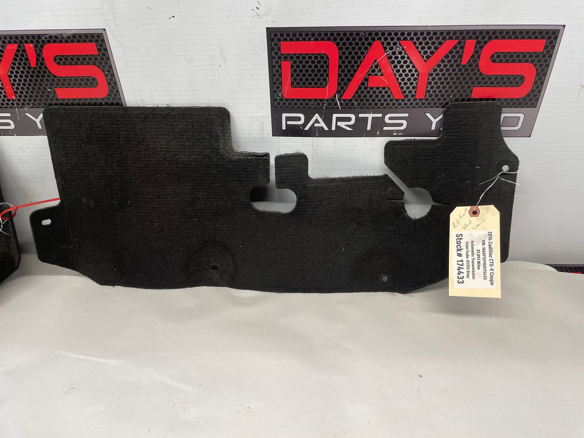 2014 Cadillac CTS-V Coupe Front Fender Liner Felts OEM - Day's Parts Yard
