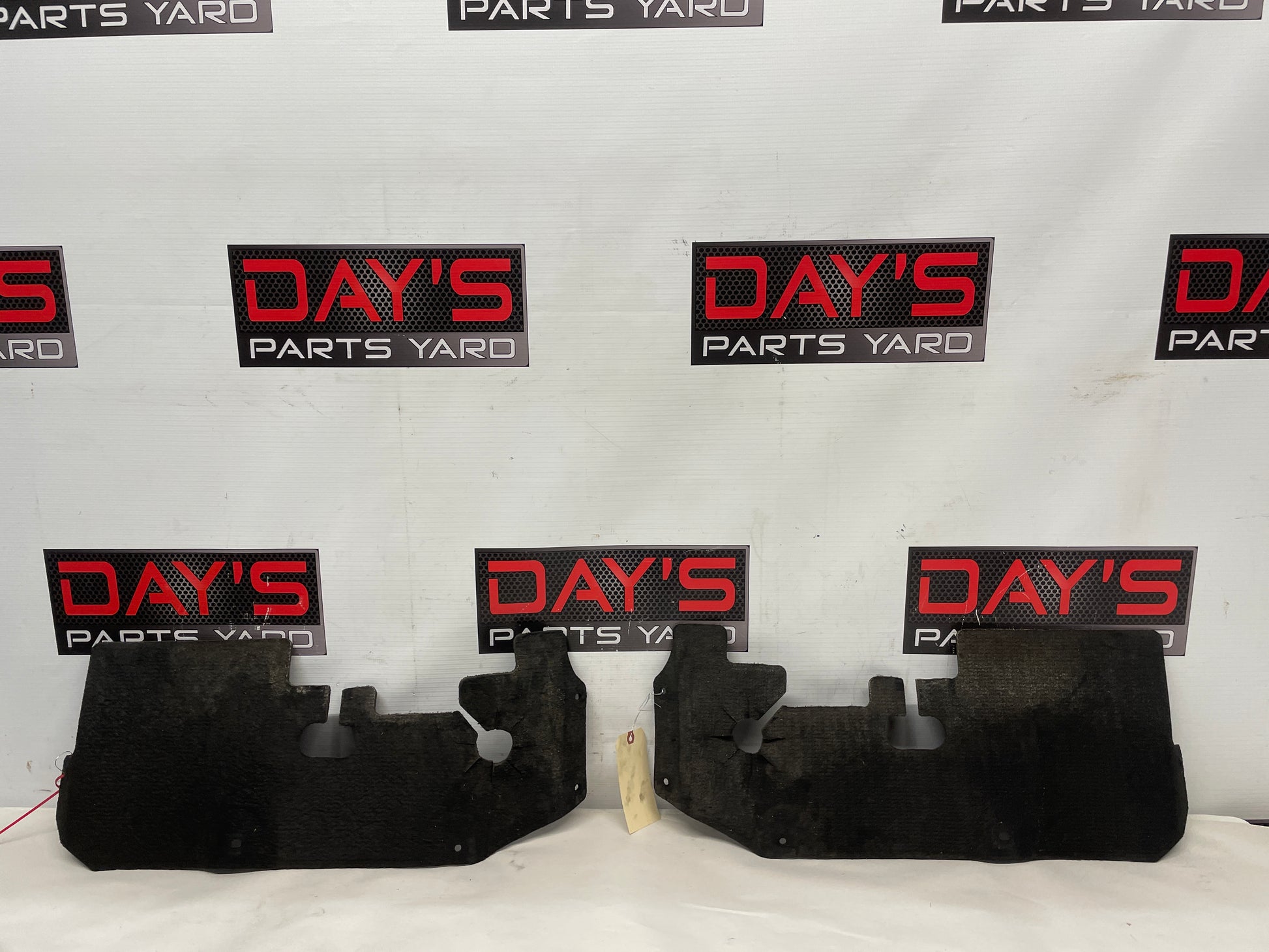 2014 Cadillac CTS-V Coupe Front Fender Liner Felts OEM - Day's Parts Yard