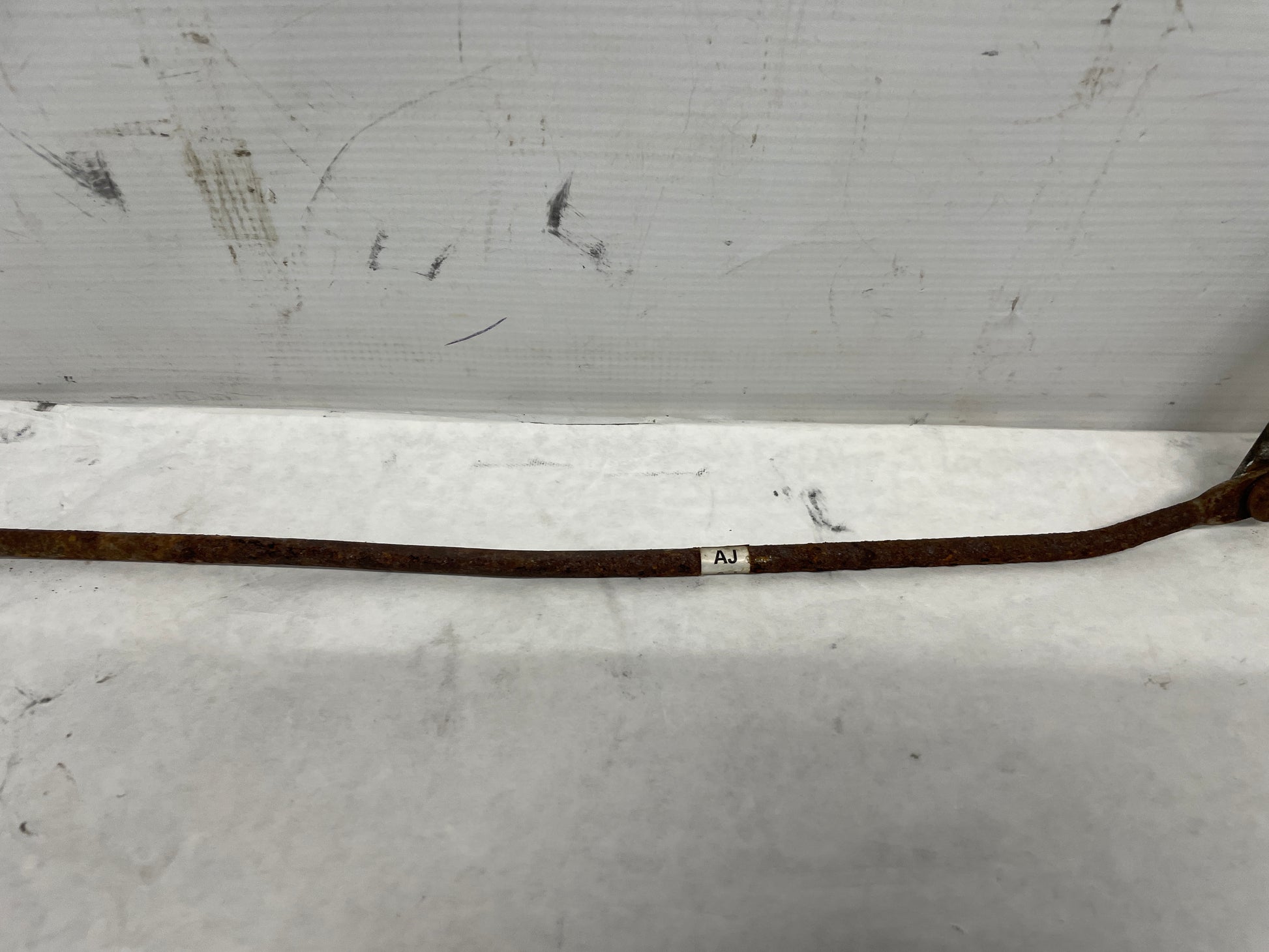 2008 Pontiac G8 Base Automatic Shifter Linkage Rod OEM - Day's Parts Yard