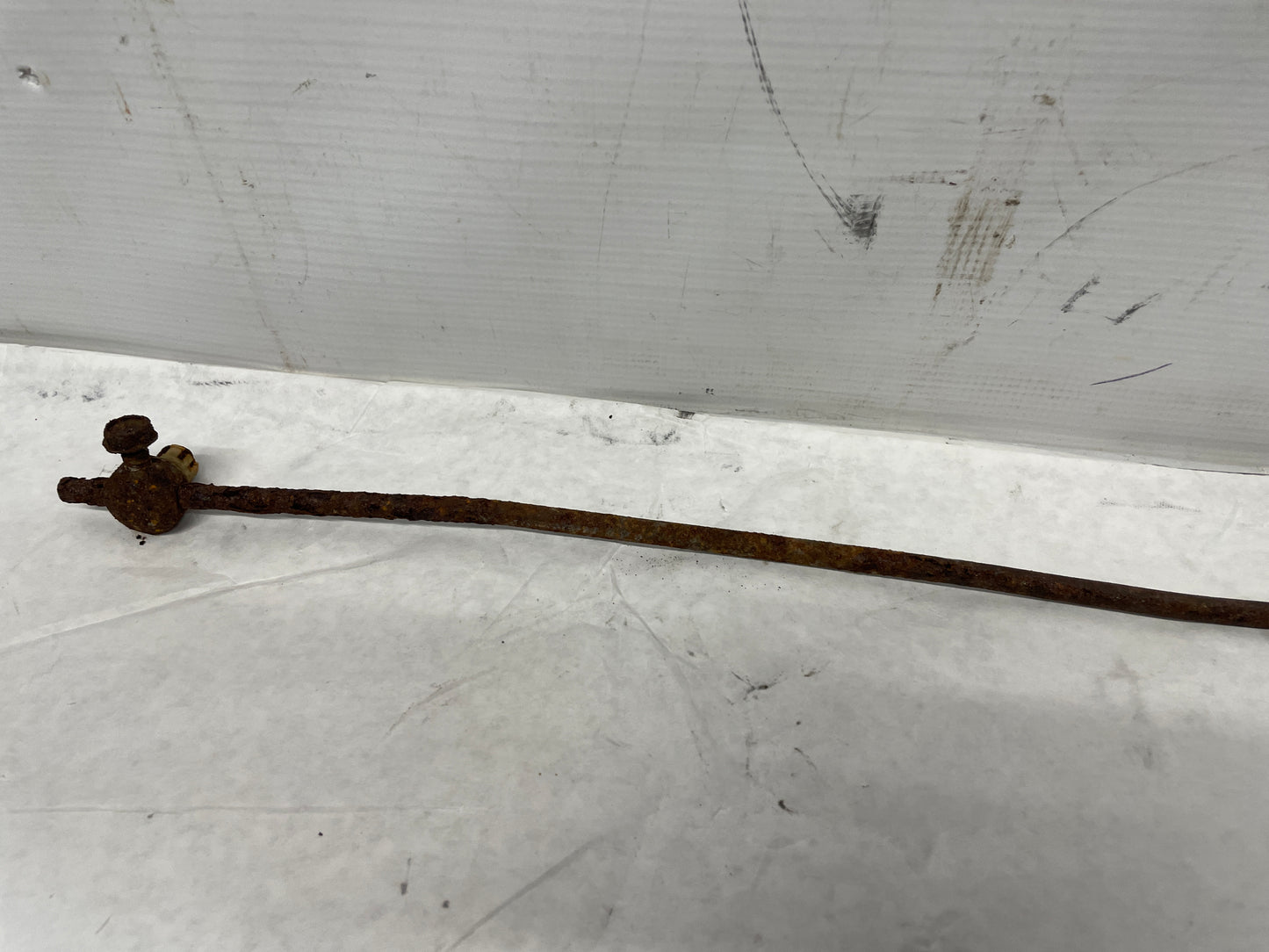 2008 Pontiac G8 Base Automatic Shifter Linkage Rod OEM - Day's Parts Yard