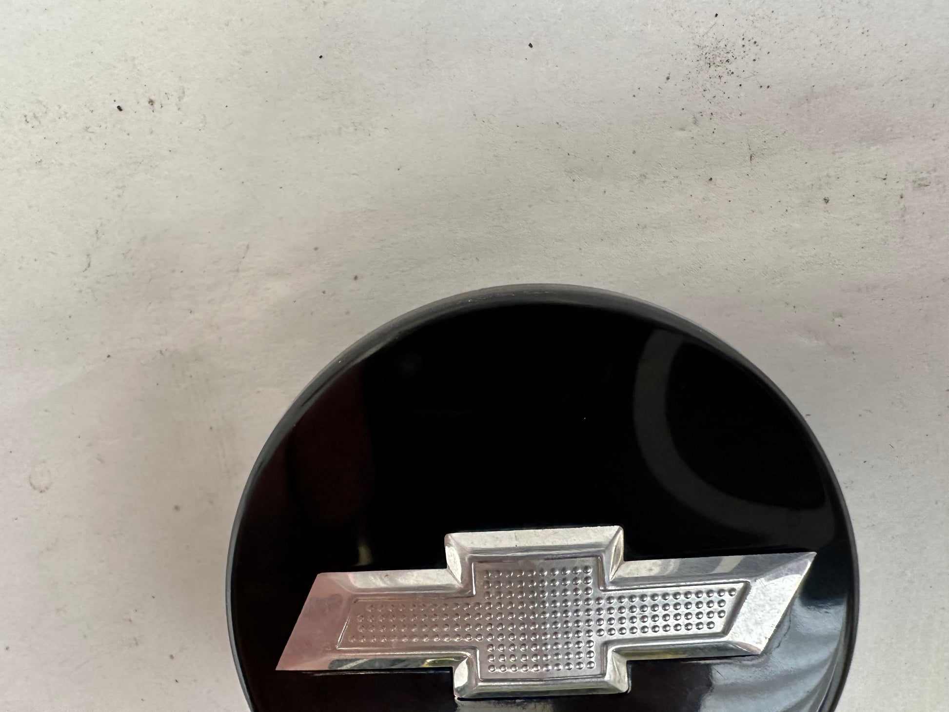2015 Chevy Camaro SS 1LE Wheel Center Cap OEM - Day's Parts Yard