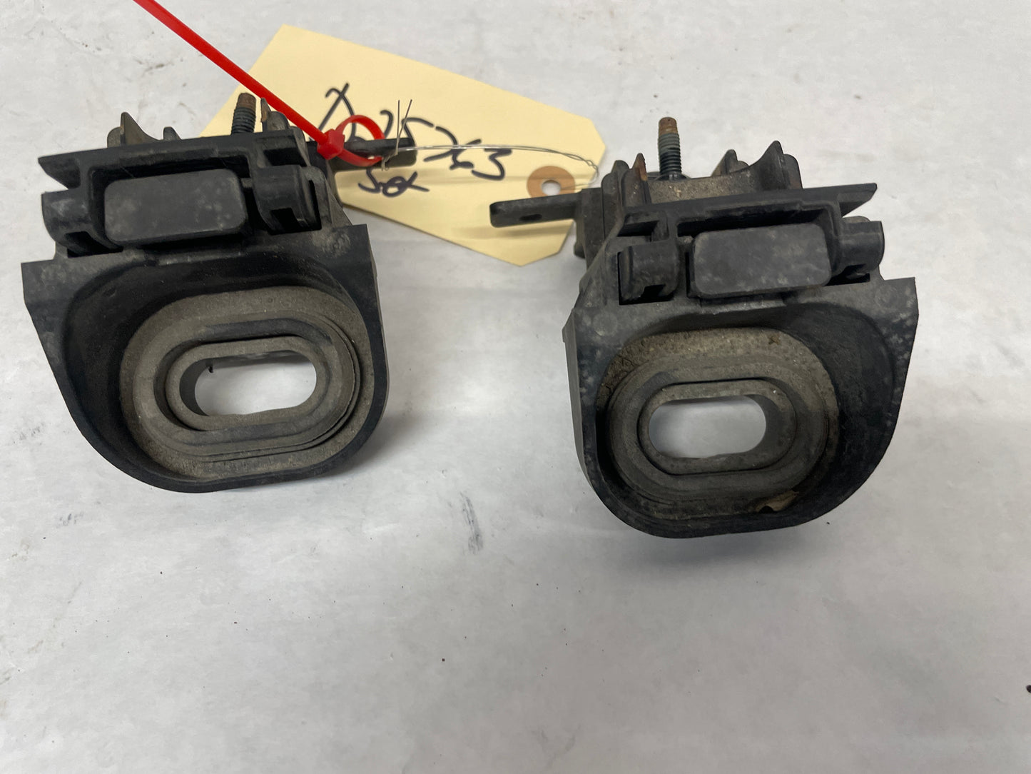 2008 Pontiac G8 Base Upper Radiator Mounts Set OEM - Day's Parts Yard