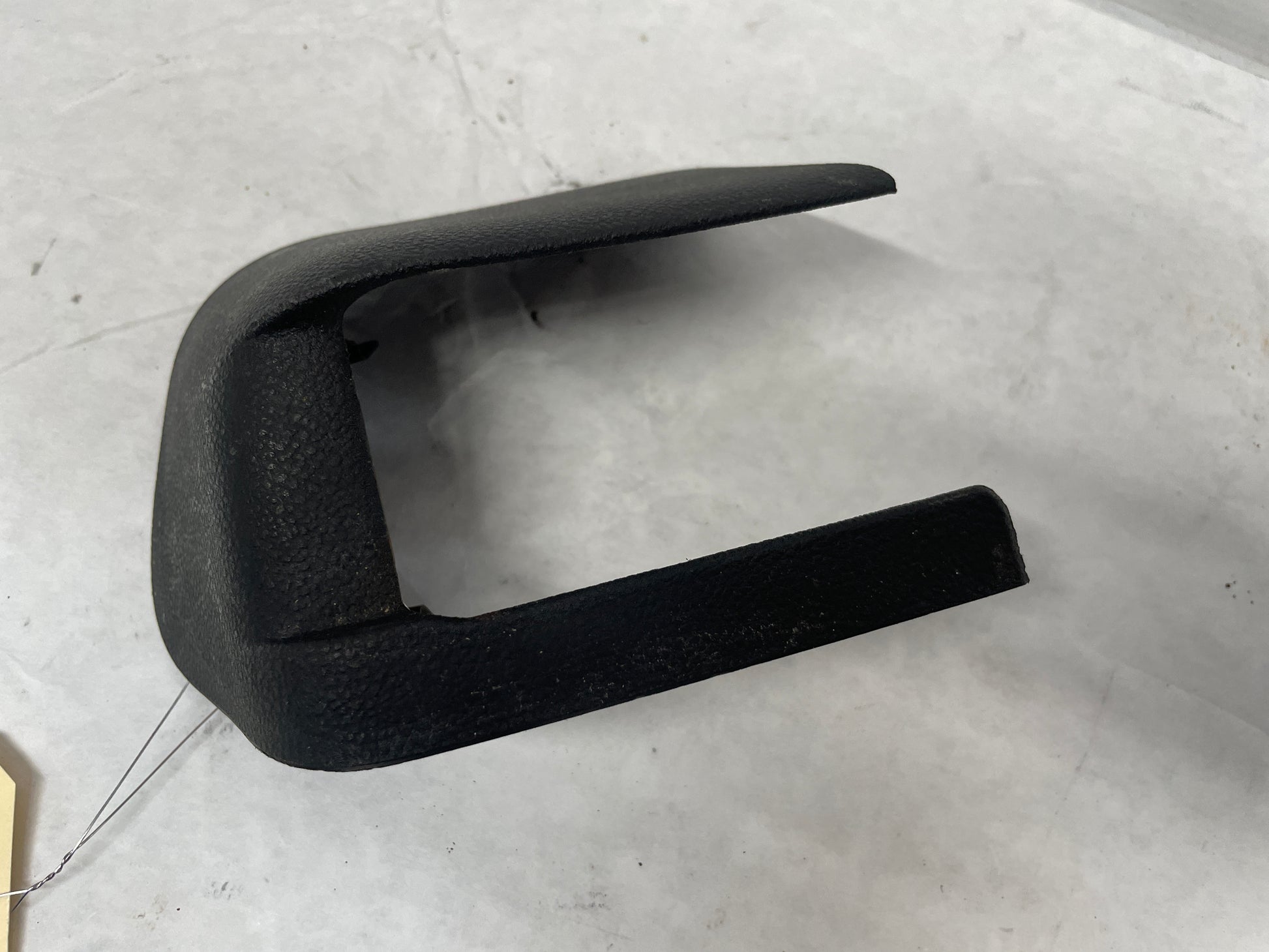 2008 Pontiac G8 Base LH Driver Front Seat Rear Inner Track Trim Frame Cover OEM - Day's Parts Yard
