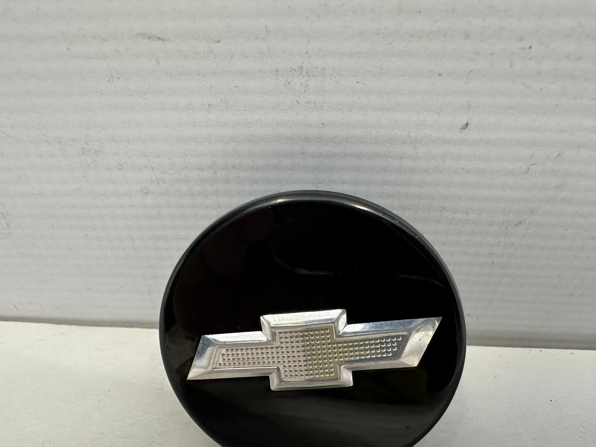 2015 Chevy Camaro SS 1LE Wheel Center Cap OEM - Day's Parts Yard
