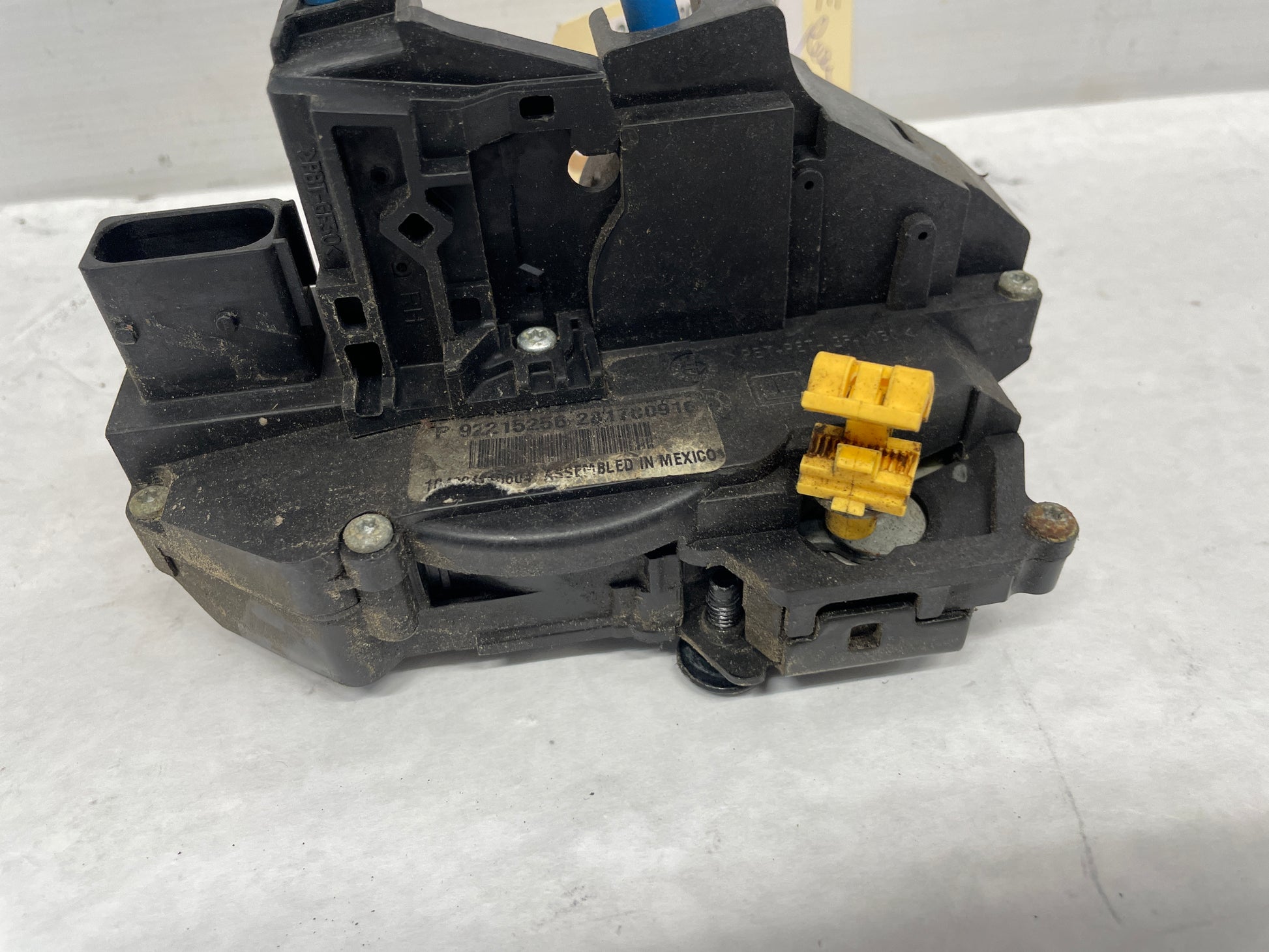 2008 Pontiac G8 Base RH Passenger Front Door Lock Actuator OEM - Day's Parts Yard