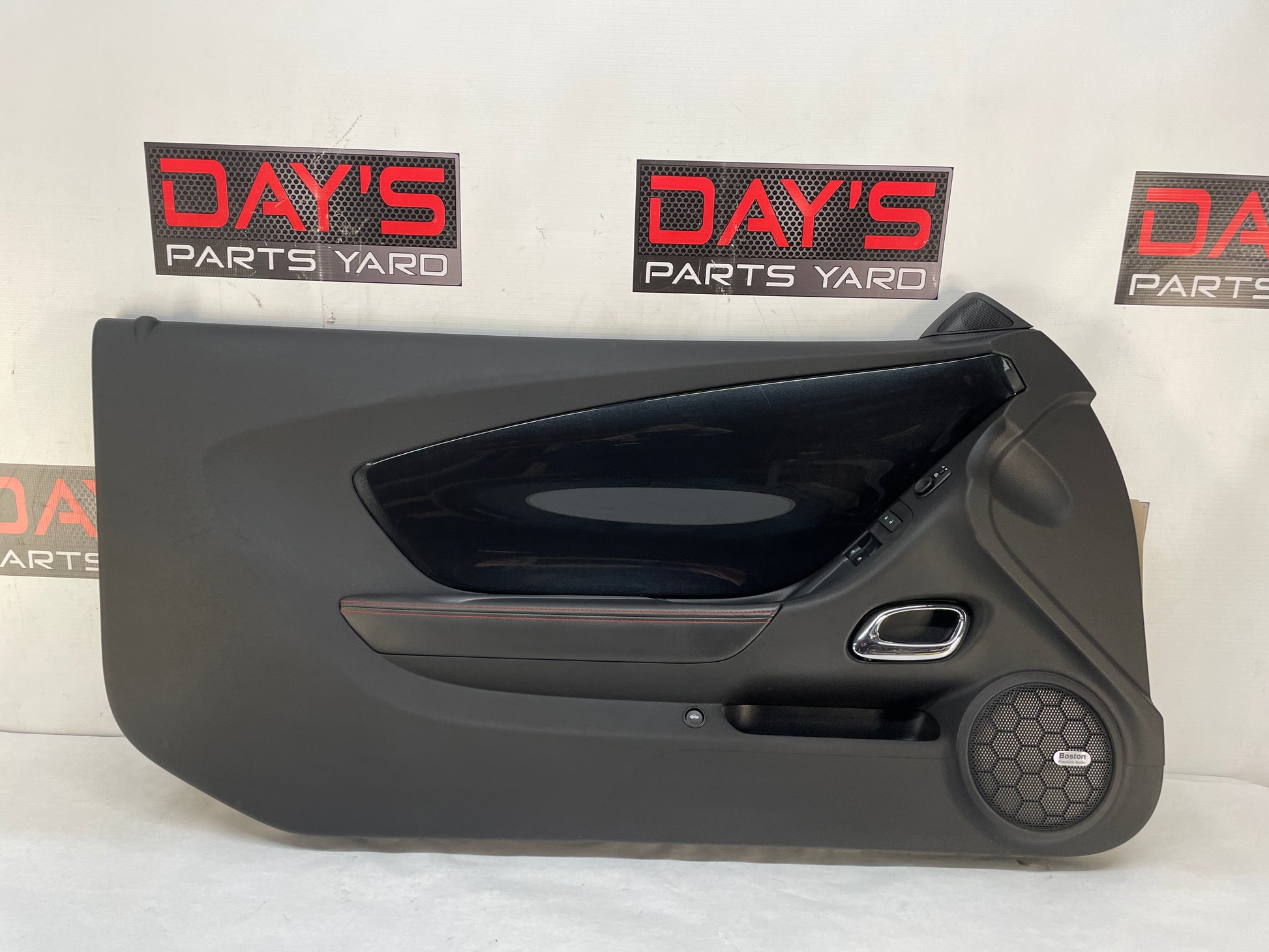 2013 Chevy Camaro ZL1 LH Driver Carbon Flash Front Interior Door Panel Trim OEM - Day's Parts Yard