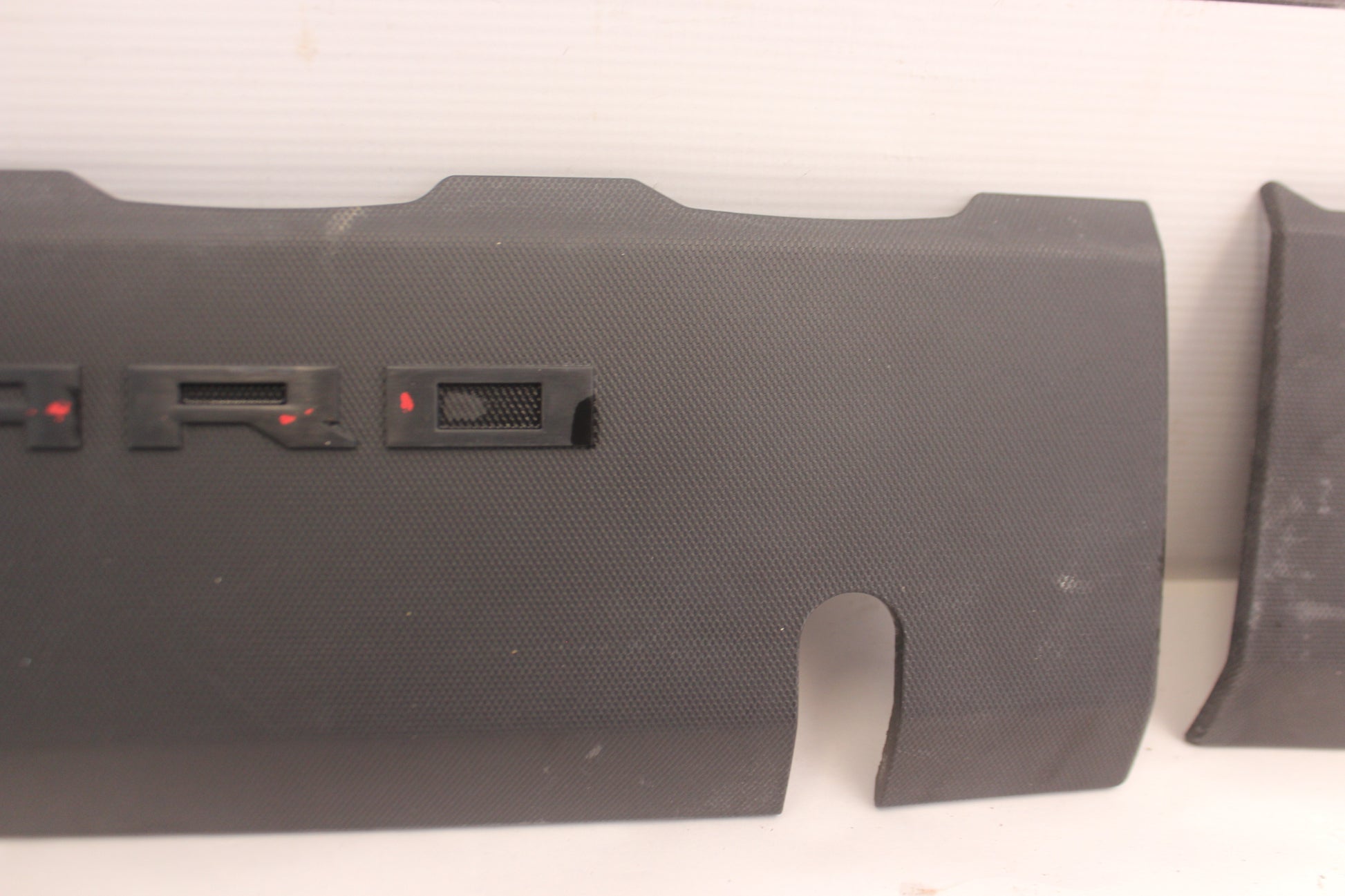 2017 Chevy Camaro SS RH & LH Engine Motor Cover OEM - Day's Parts Yard