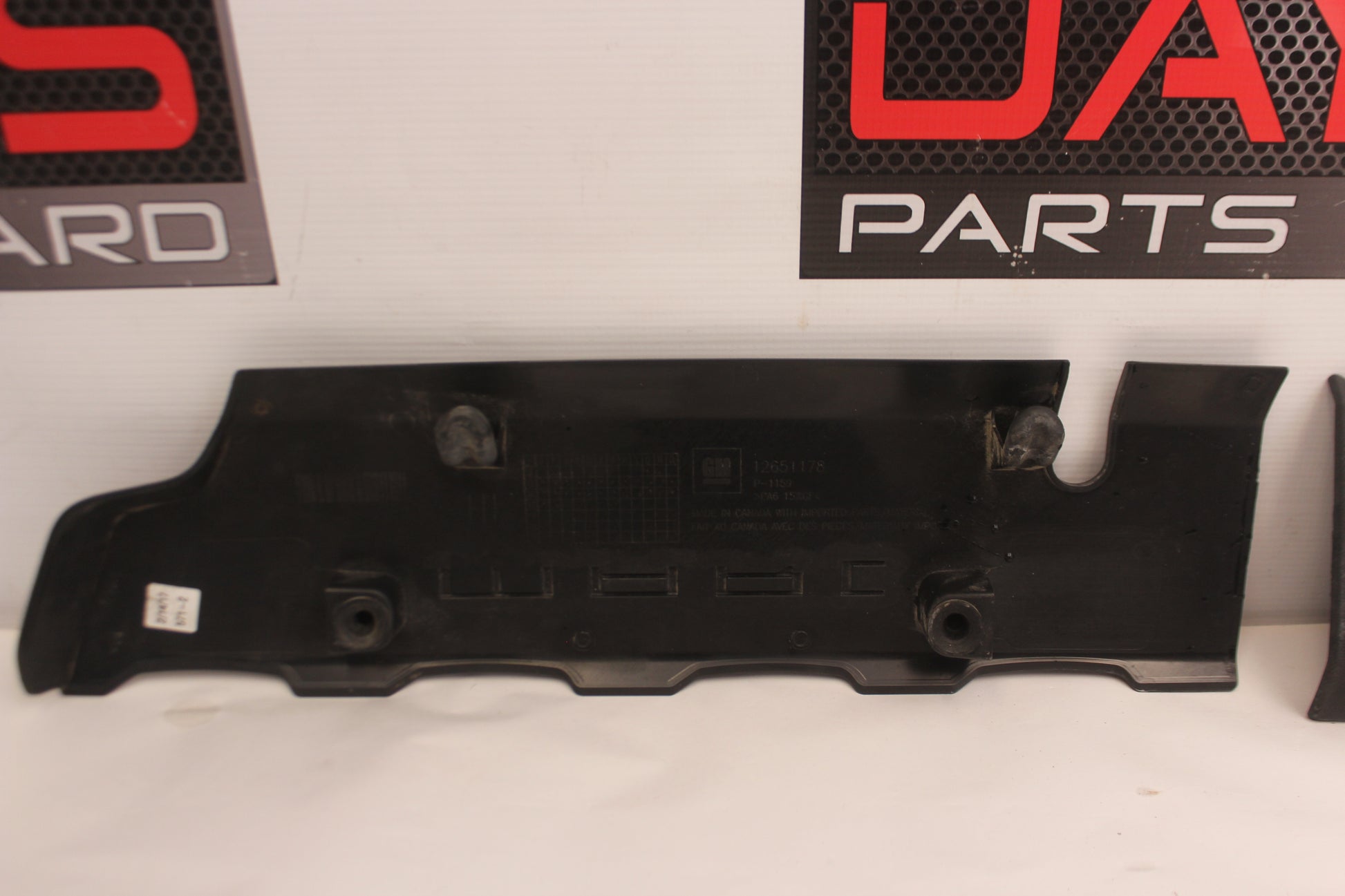 2017 Chevy Camaro SS RH & LH Engine Motor Cover OEM - Day's Parts Yard