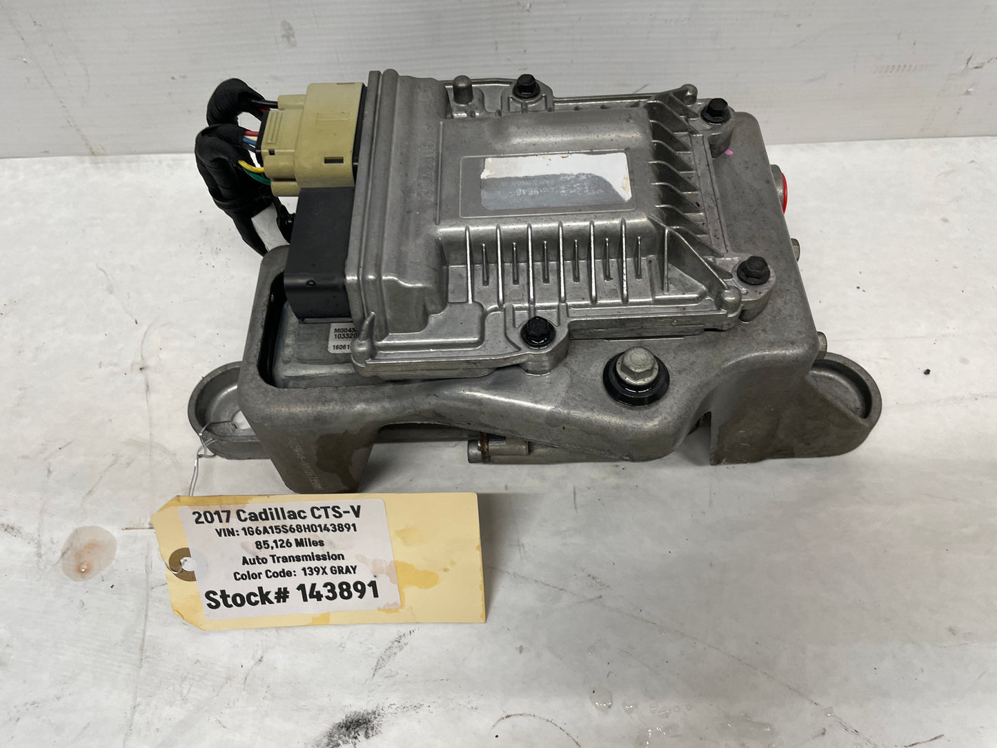 2017 Cadillac CTS-V Rear Differential Pump Actuator Module OEM - Day's Parts Yard