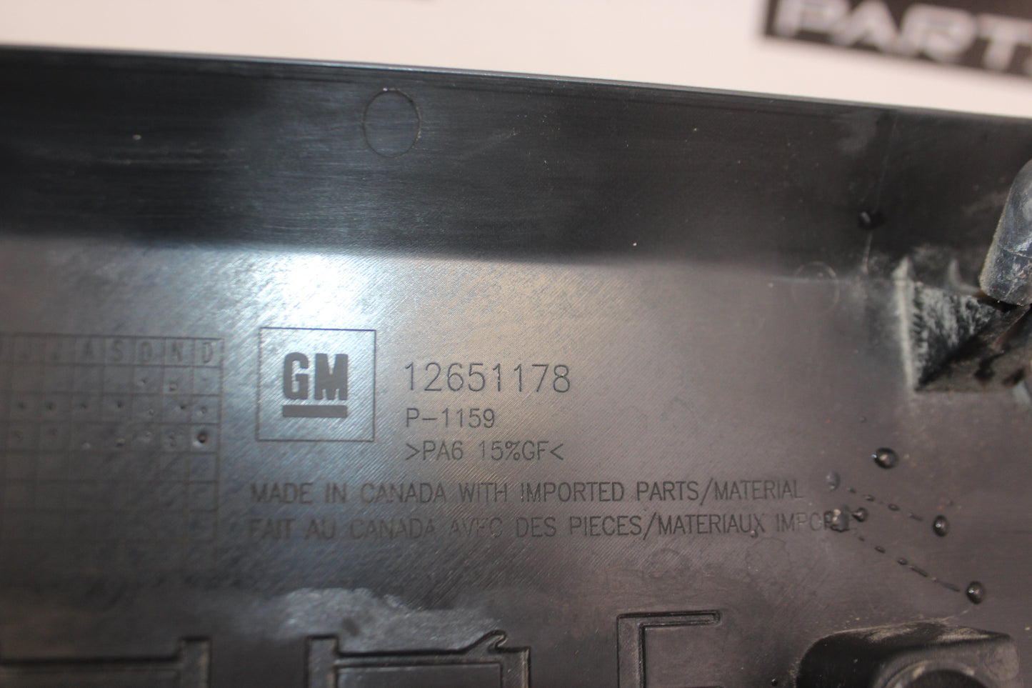 2017 Chevy Camaro SS RH & LH Engine Motor Cover OEM - Day's Parts Yard