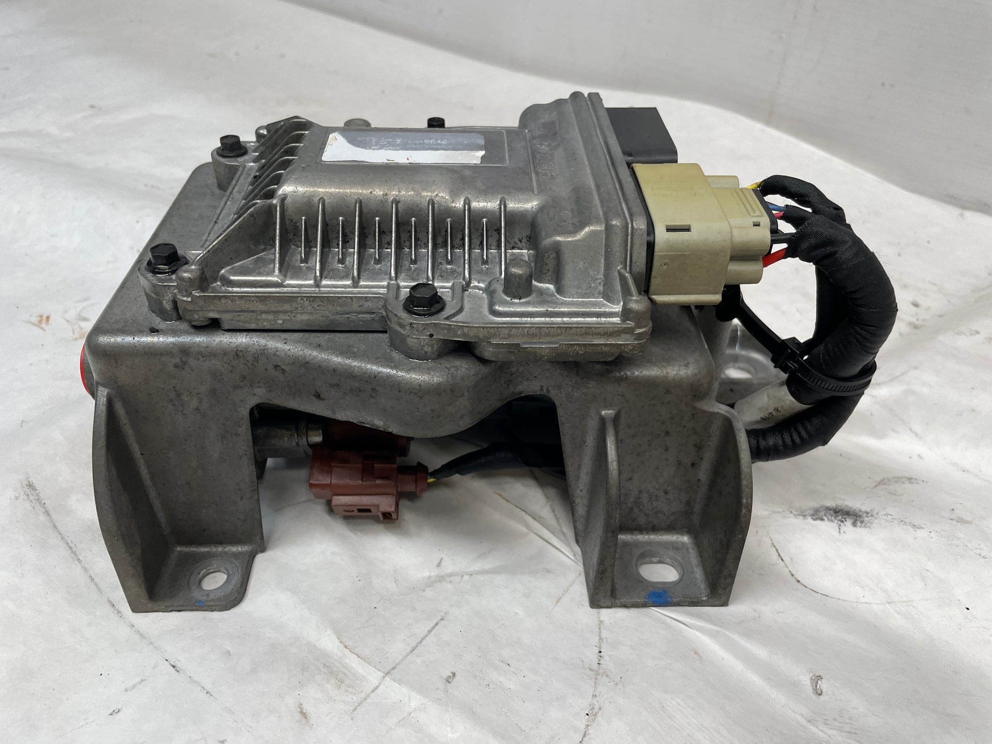 2017 Cadillac CTS-V Rear Differential Pump Actuator Module OEM - Day's Parts Yard
