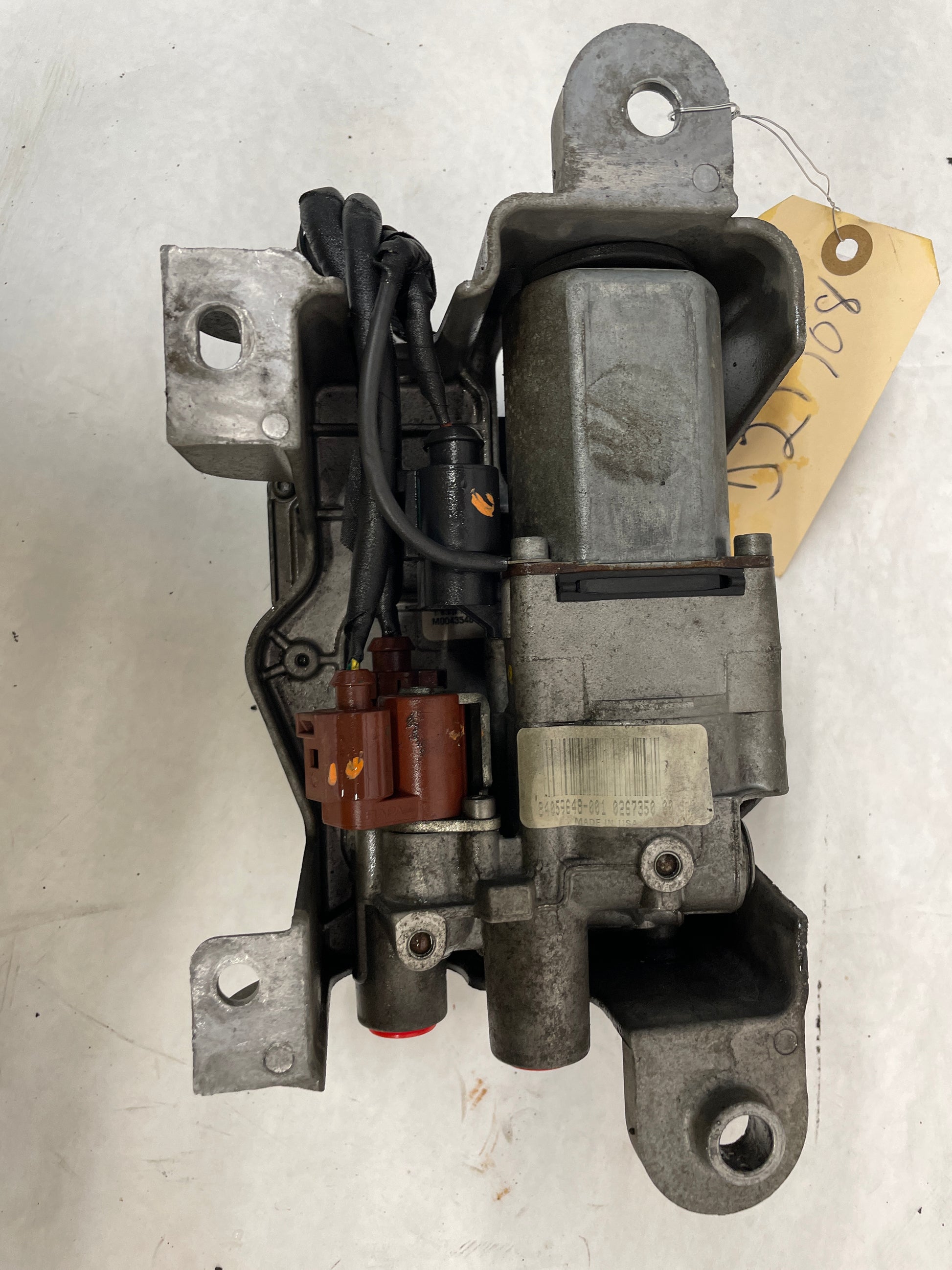 2017 Cadillac CTS-V Rear Differential Pump Actuator Module OEM - Day's Parts Yard