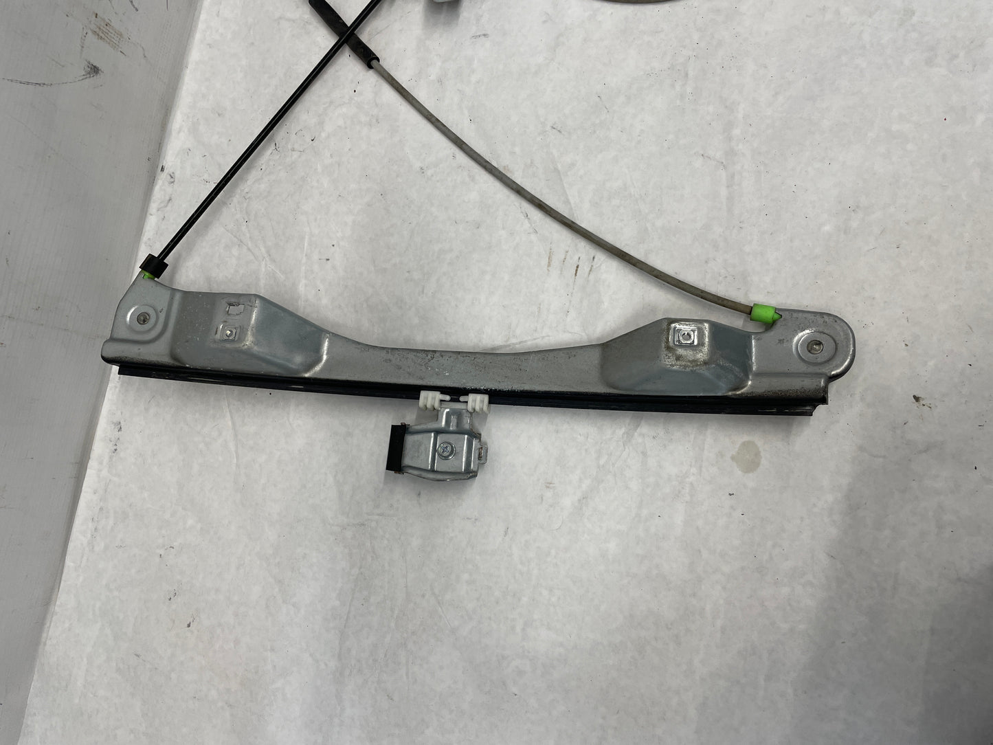 2008 Pontiac G8 Base LH Driver Front Door Window Regulator Motor OEM - Day's Parts Yard