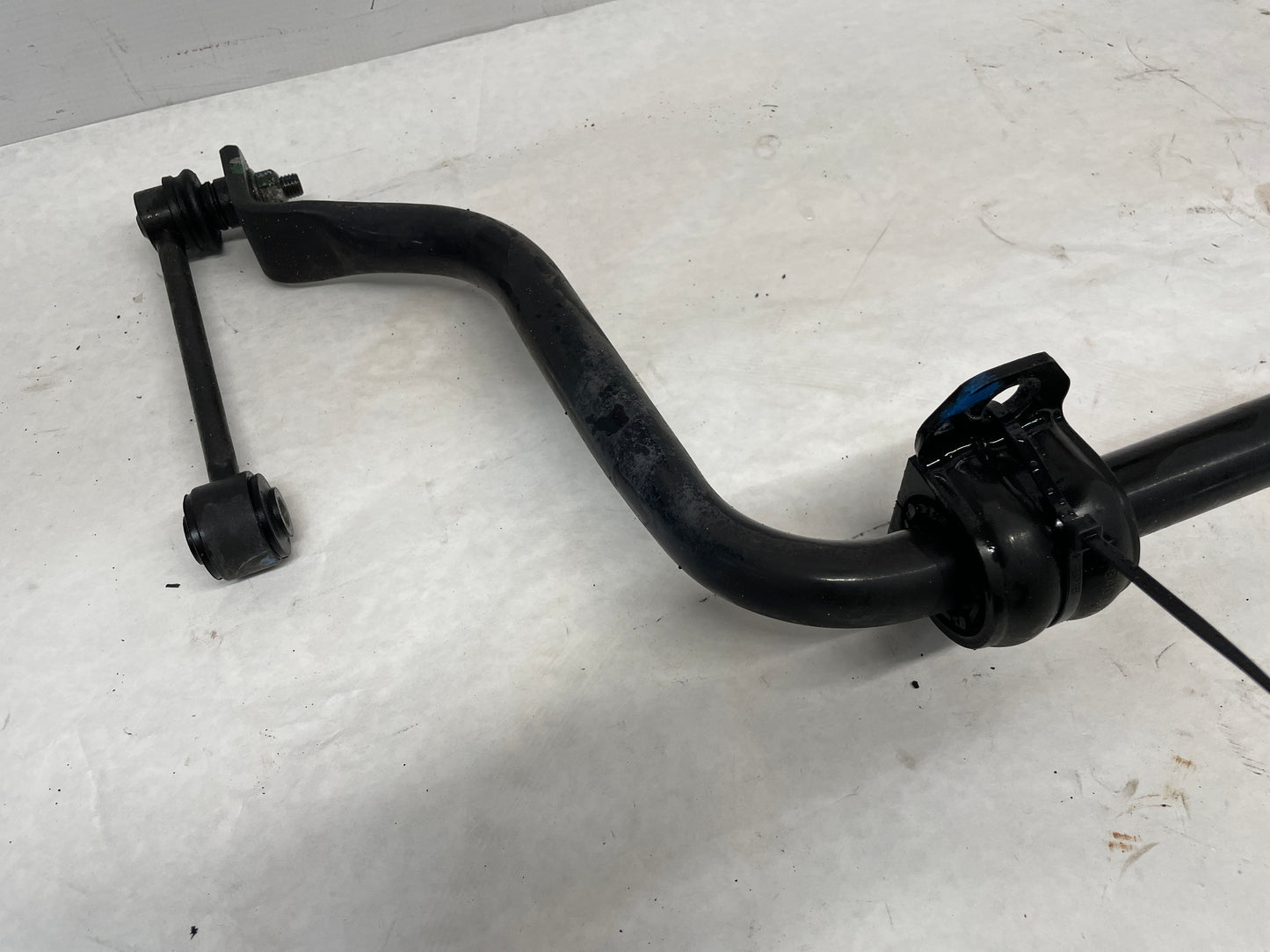 2017 Cadillac CTS-V Rear Suspension Stabilizer Sway Bar OEM - Day's Parts Yard