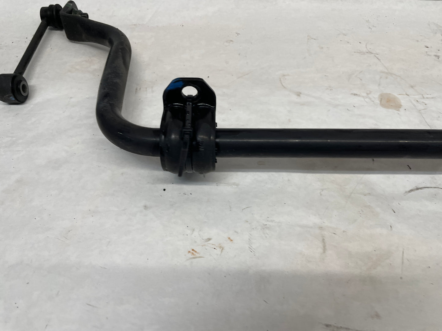 2017 Cadillac CTS-V Rear Suspension Stabilizer Sway Bar OEM - Day's Parts Yard