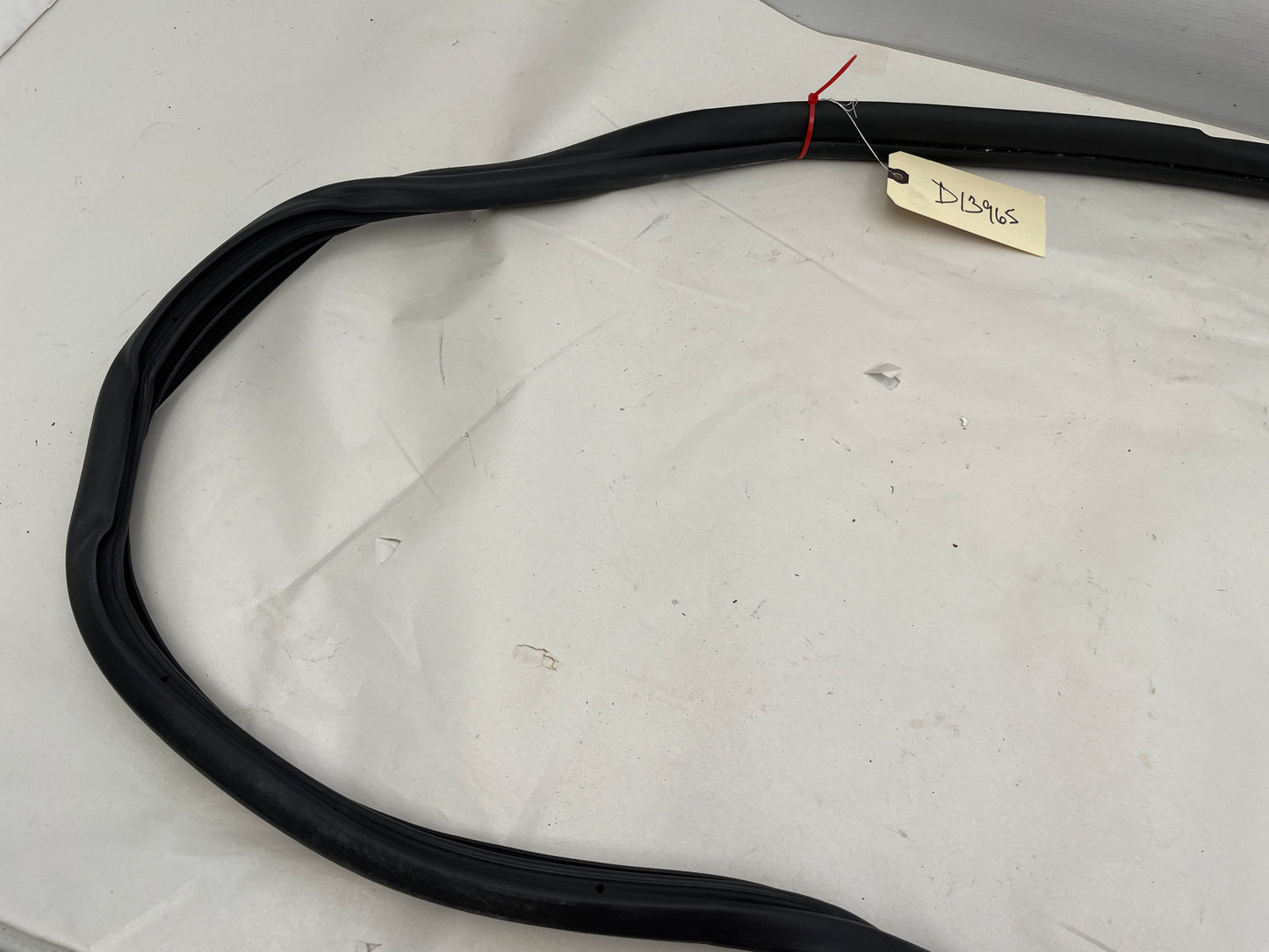 2017 Chevy SS Sedan Front RH Passenger Door Rubber Weather Strip OEM - Day's Parts Yard