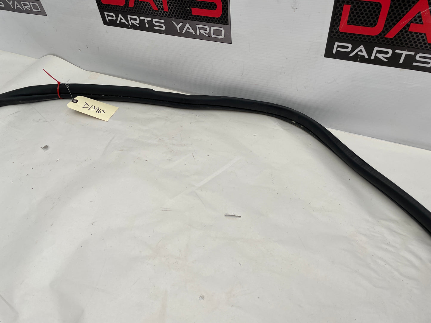 2017 Chevy SS Sedan Front RH Passenger Door Rubber Weather Strip OEM - Day's Parts Yard