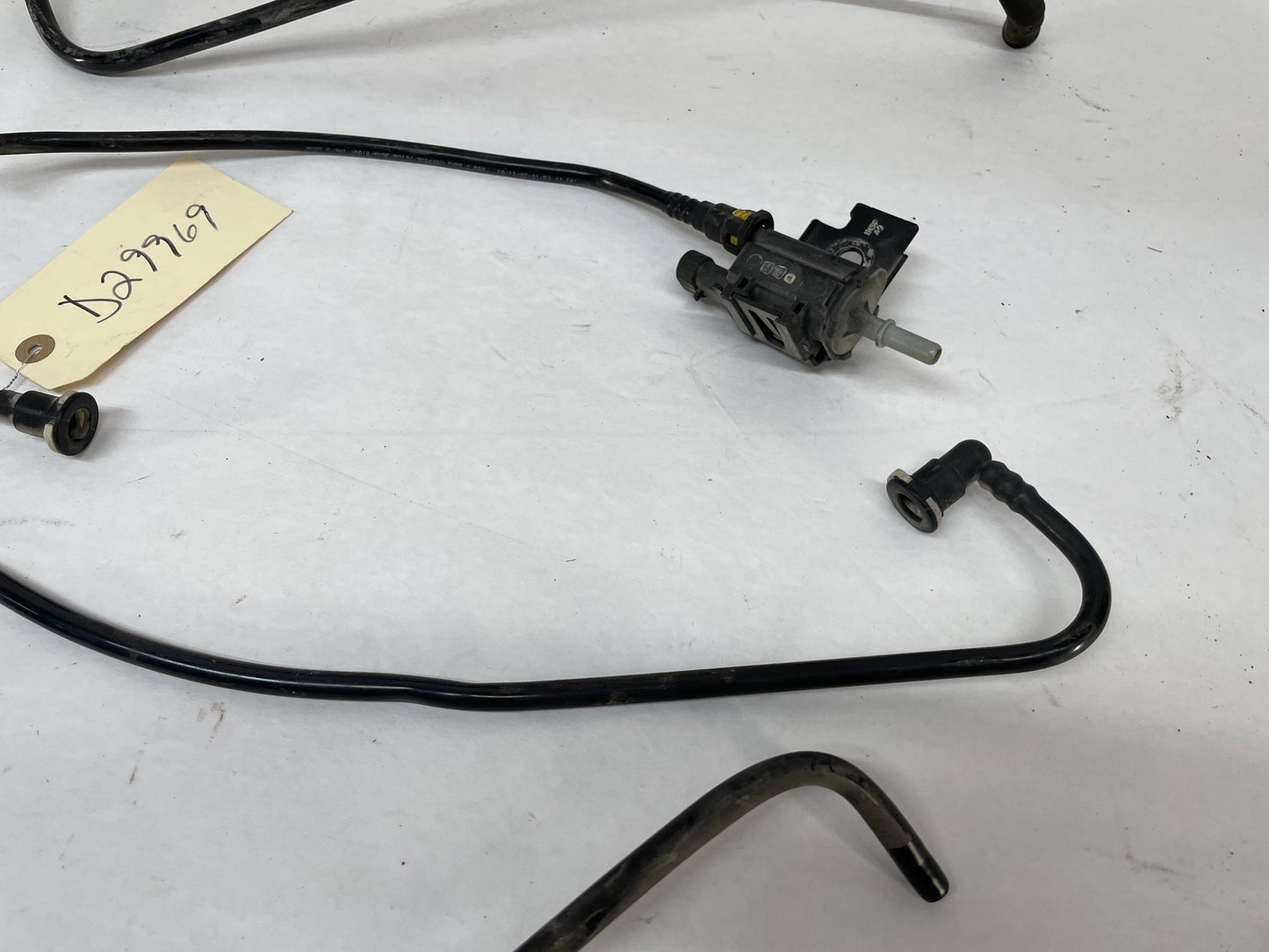 2009 Pontiac G8 GT Intake Manifold EVAP Lines Hoses Tubes OEM