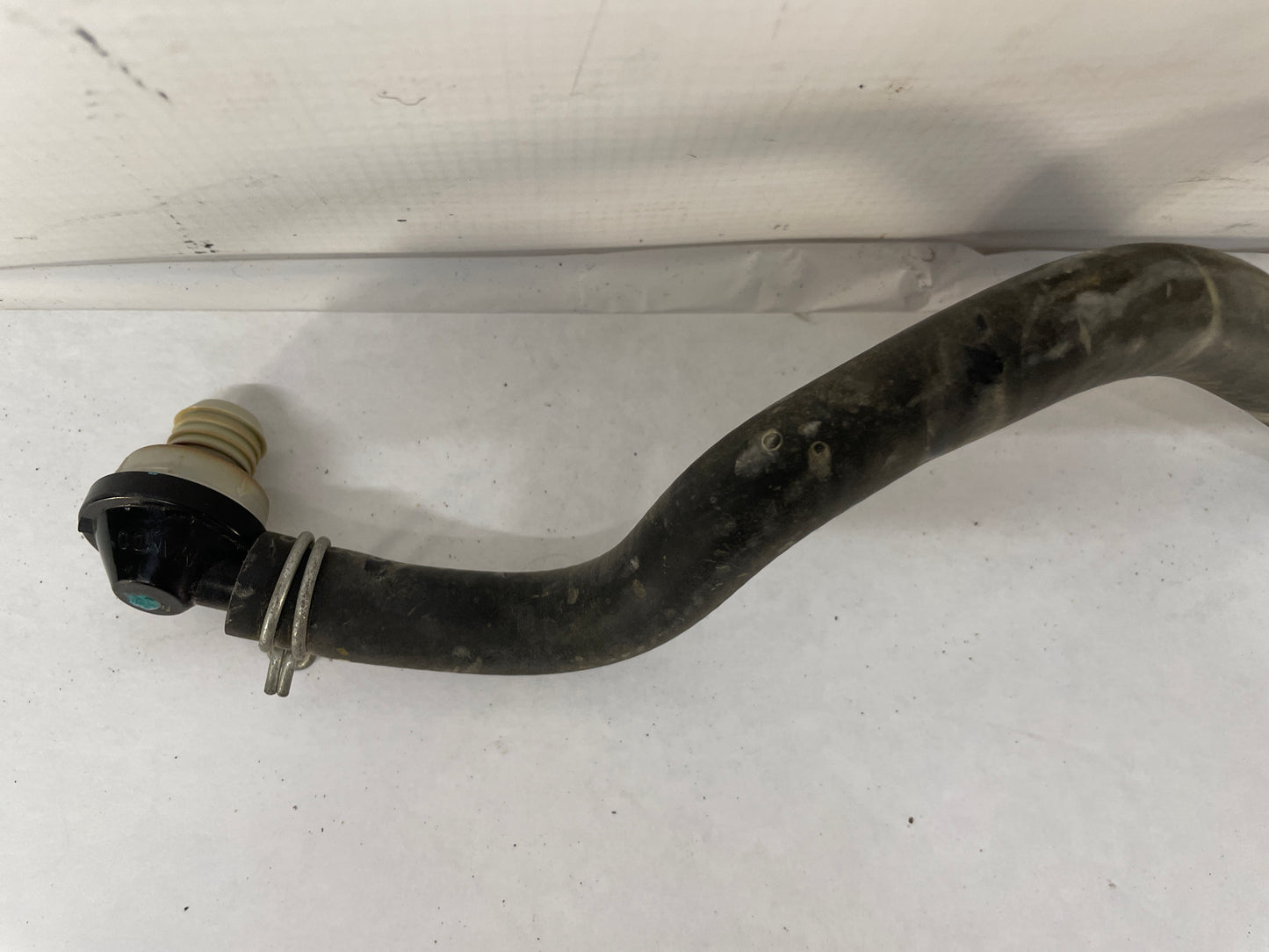2009 Pontiac G8 GT Brake Booster Vacuum Hose OEM