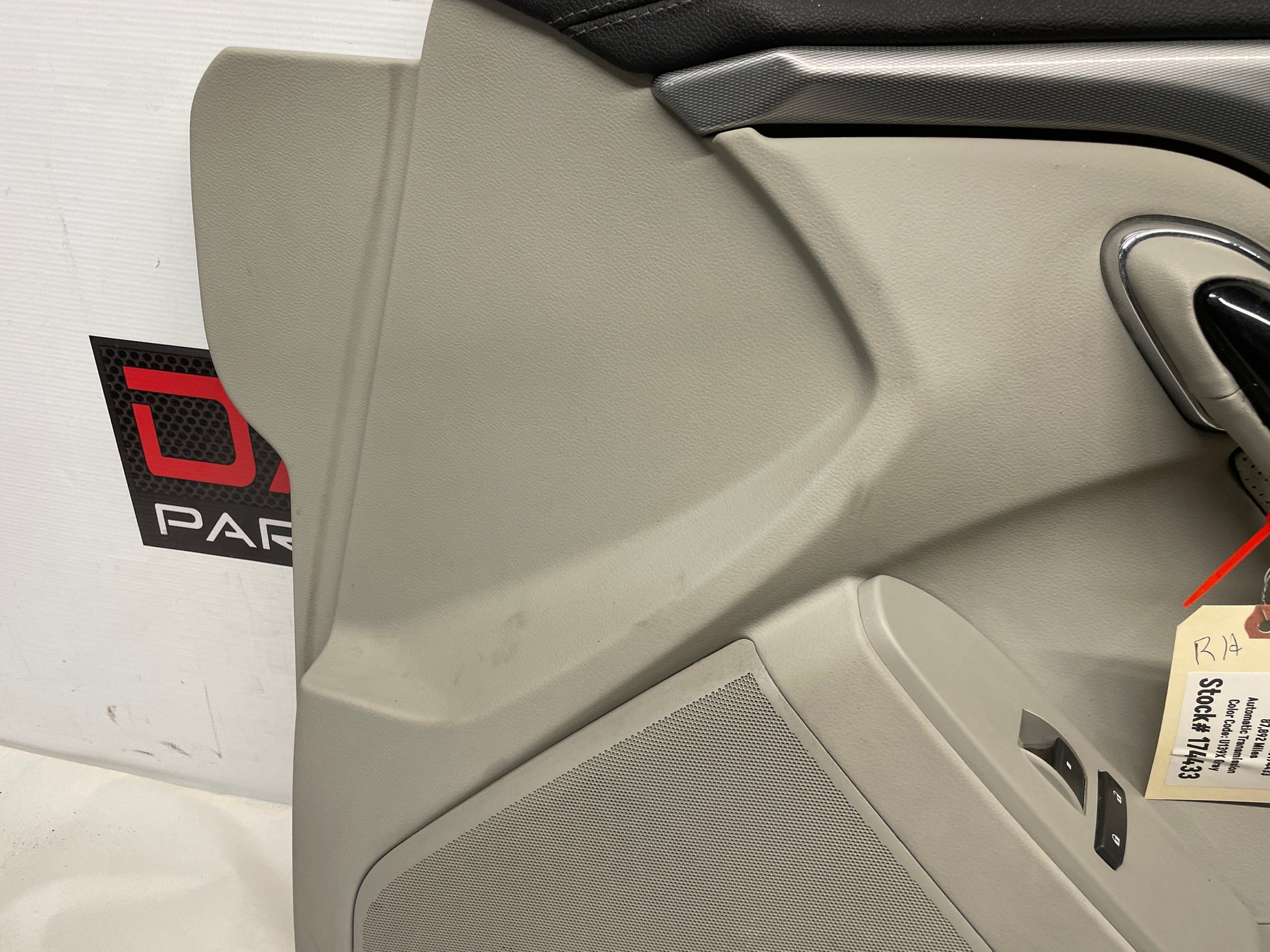 2014 Cadillac CTS-V Coupe RH Passenger Front Interior Door Panel OEM - Day's Parts Yard