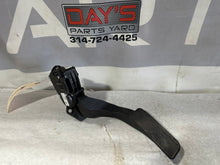 2018 GMC Sierra 1500 SLT Accelerator Gas Pedal Throttle Position Sensor OEM - Day's Parts Yard
