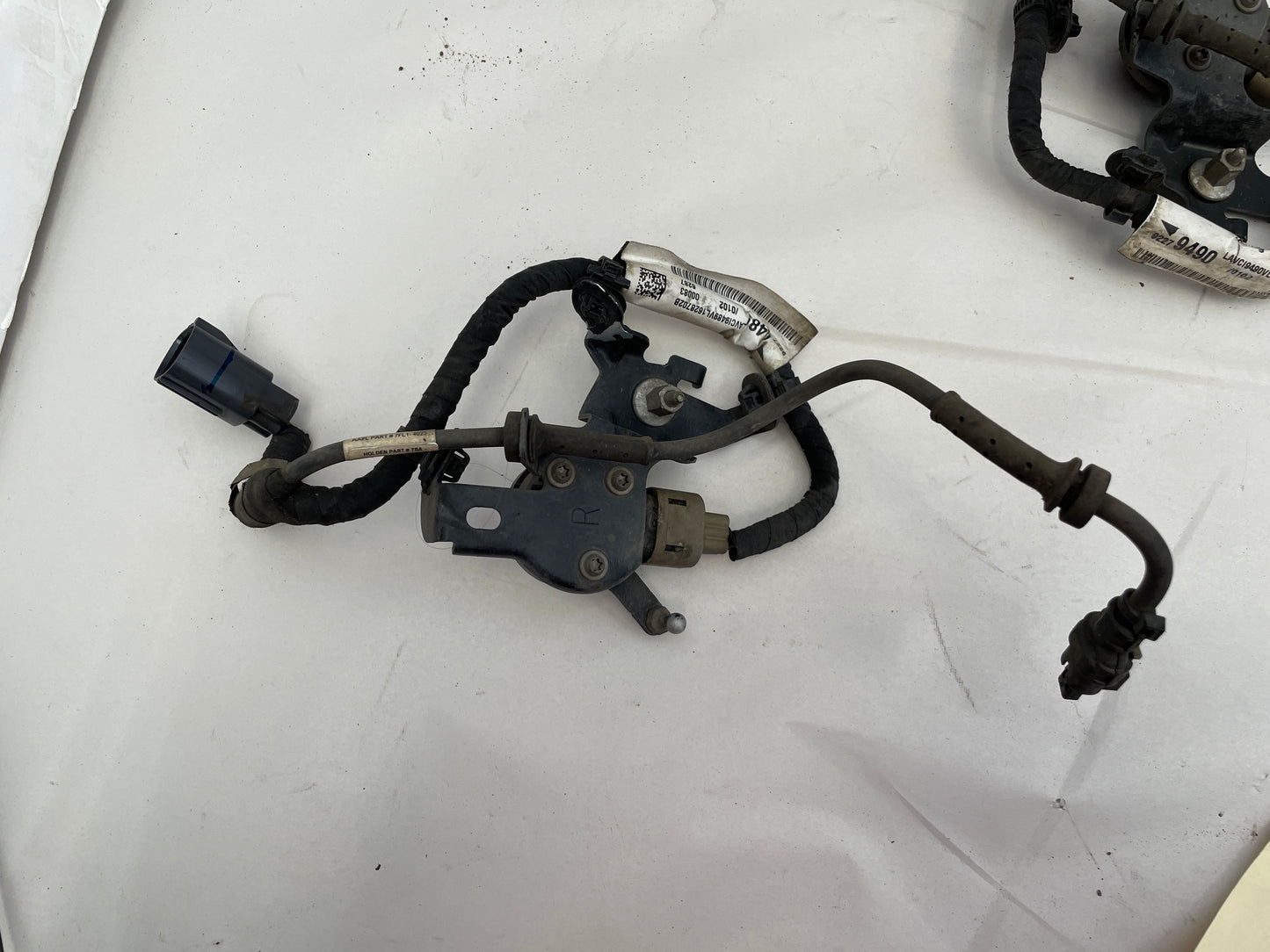 2017 Chevy SS Sedan Front RH & LH Suspension Ride Height Control Sensors OEM - Day's Parts Yard