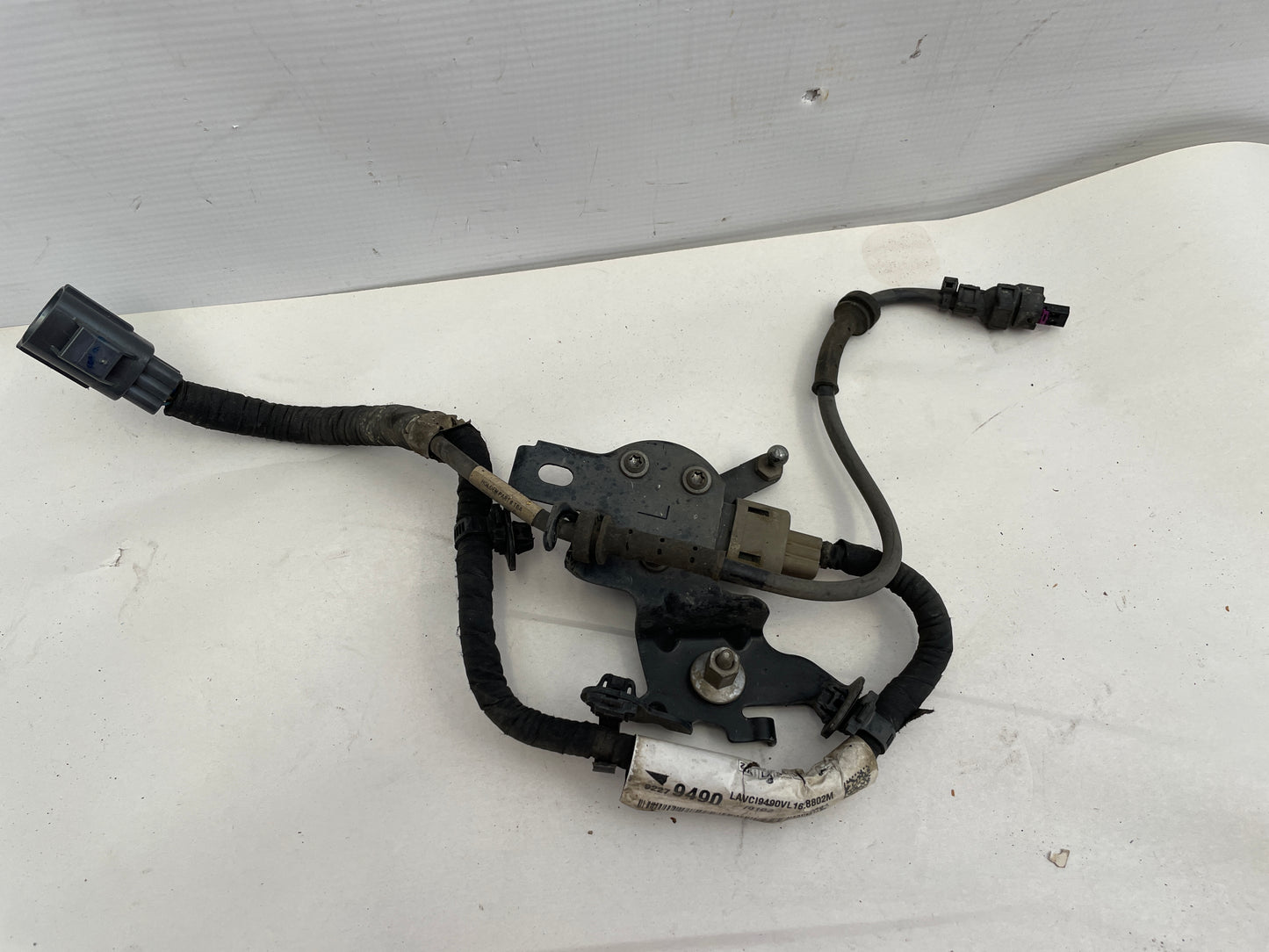2017 Chevy SS Sedan Front RH & LH Suspension Ride Height Control Sensors OEM - Day's Parts Yard