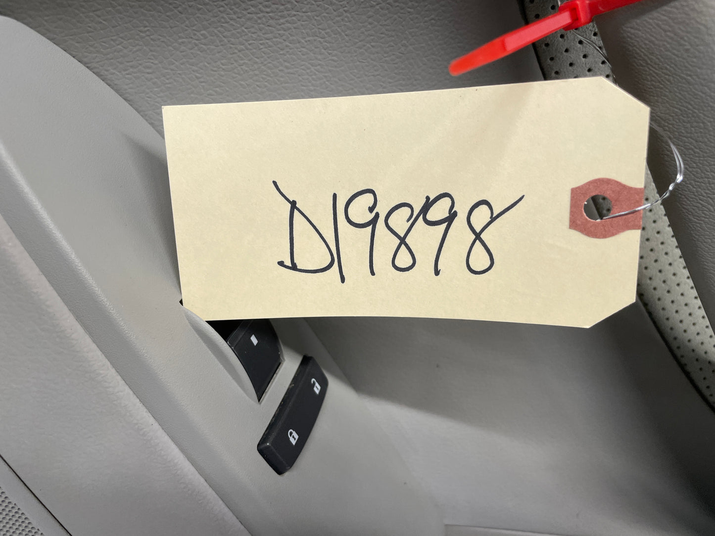 2014 Cadillac CTS-V Coupe RH Passenger Front Interior Door Panel OEM - Day's Parts Yard