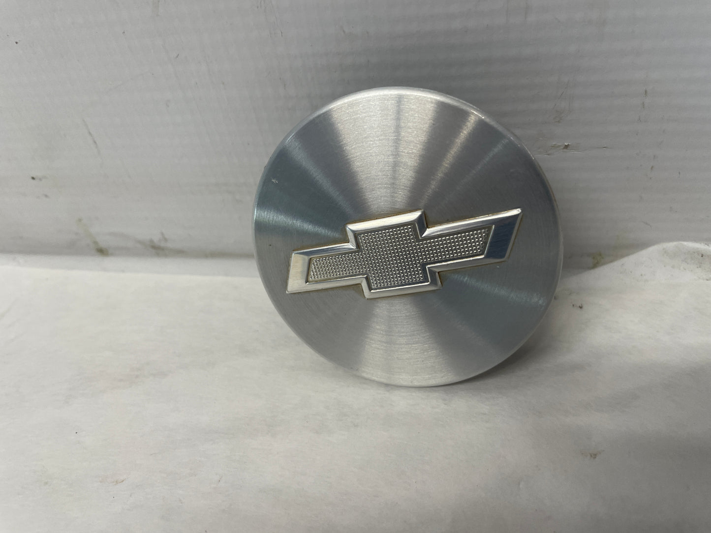 2018 Chevy Camaro SS Wheel Center Caps Silver OEM - Day's Parts Yard