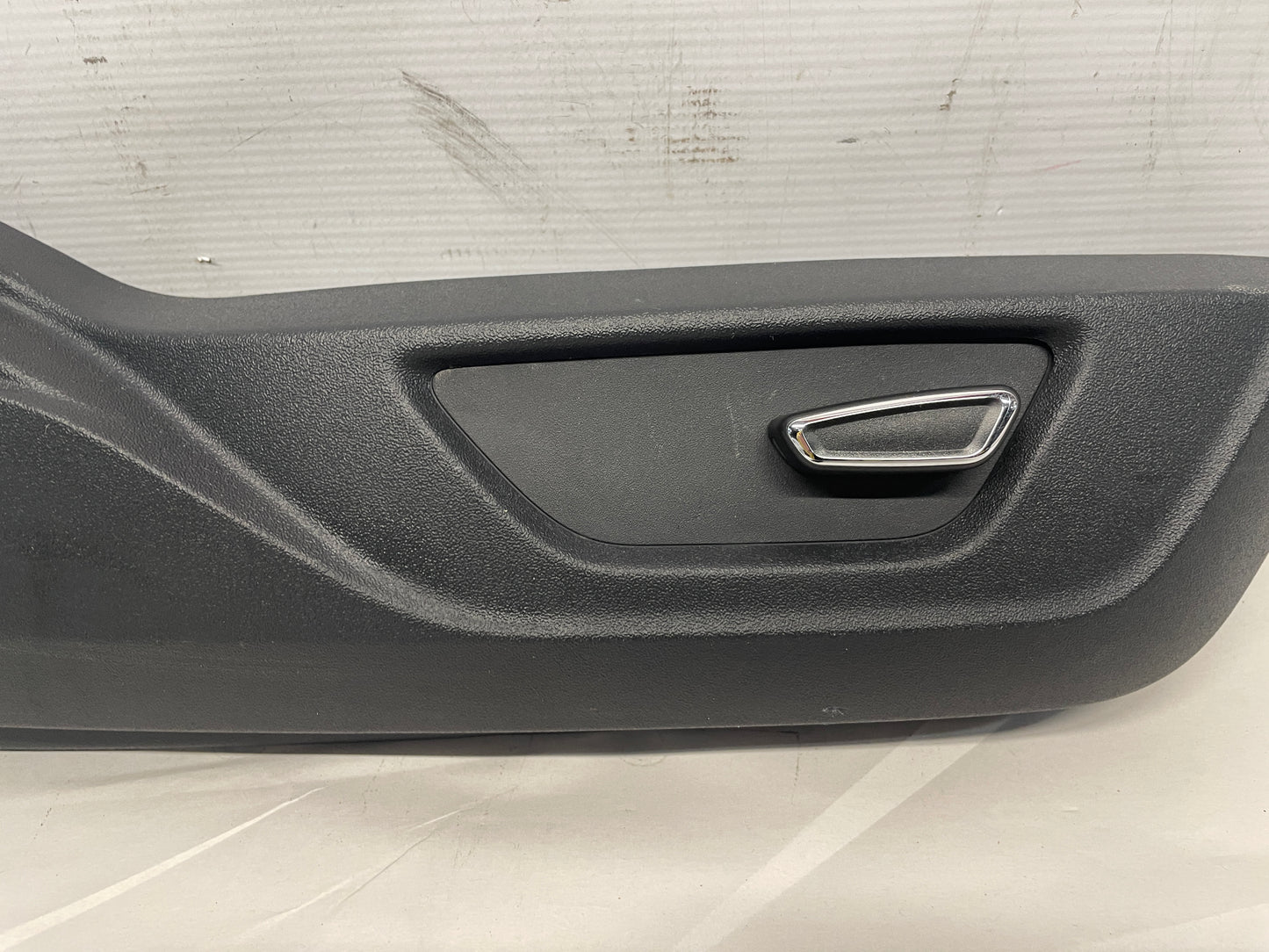 2019 Ford Mustang GT RH Passenger Front Seat Switch Control Buttons Panel OEM