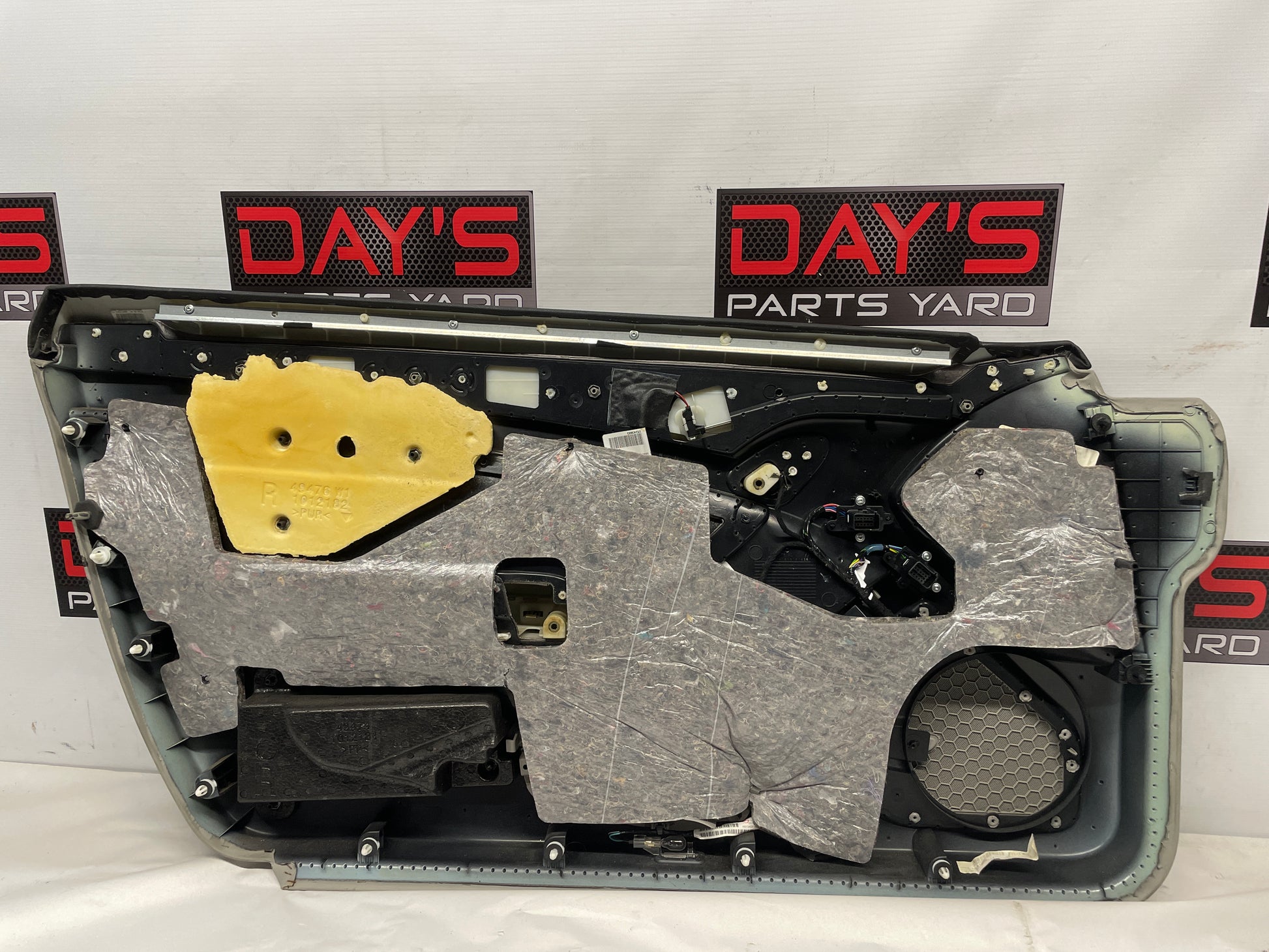 2014 Cadillac CTS-V Coupe RH Passenger Front Interior Door Panel OEM - Day's Parts Yard
