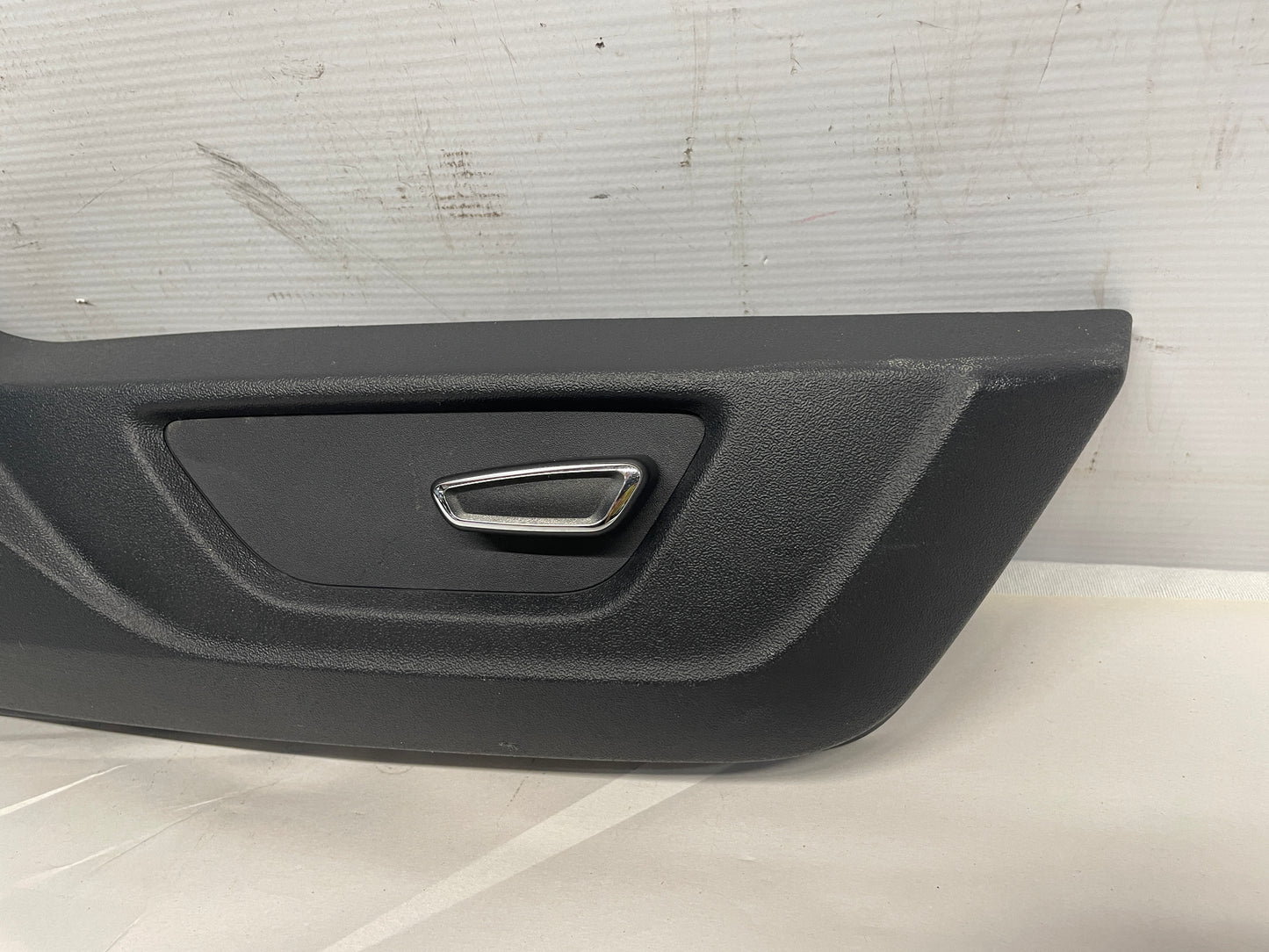 2019 Ford Mustang GT RH Passenger Front Seat Switch Control Buttons Panel OEM