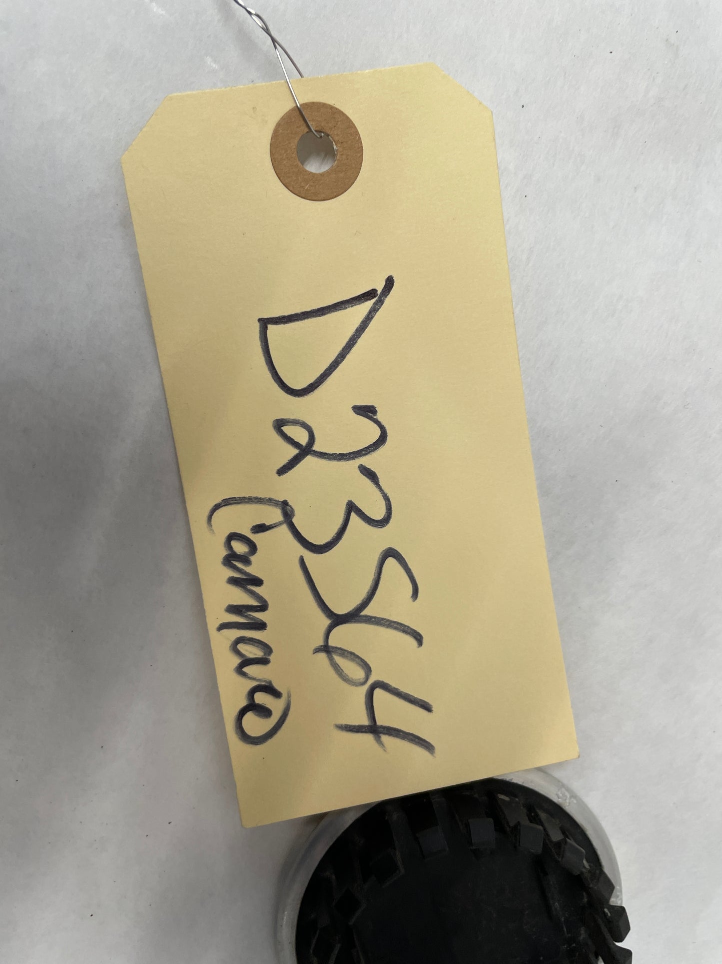 2018 Chevy Camaro SS Wheel Center Caps Silver OEM - Day's Parts Yard