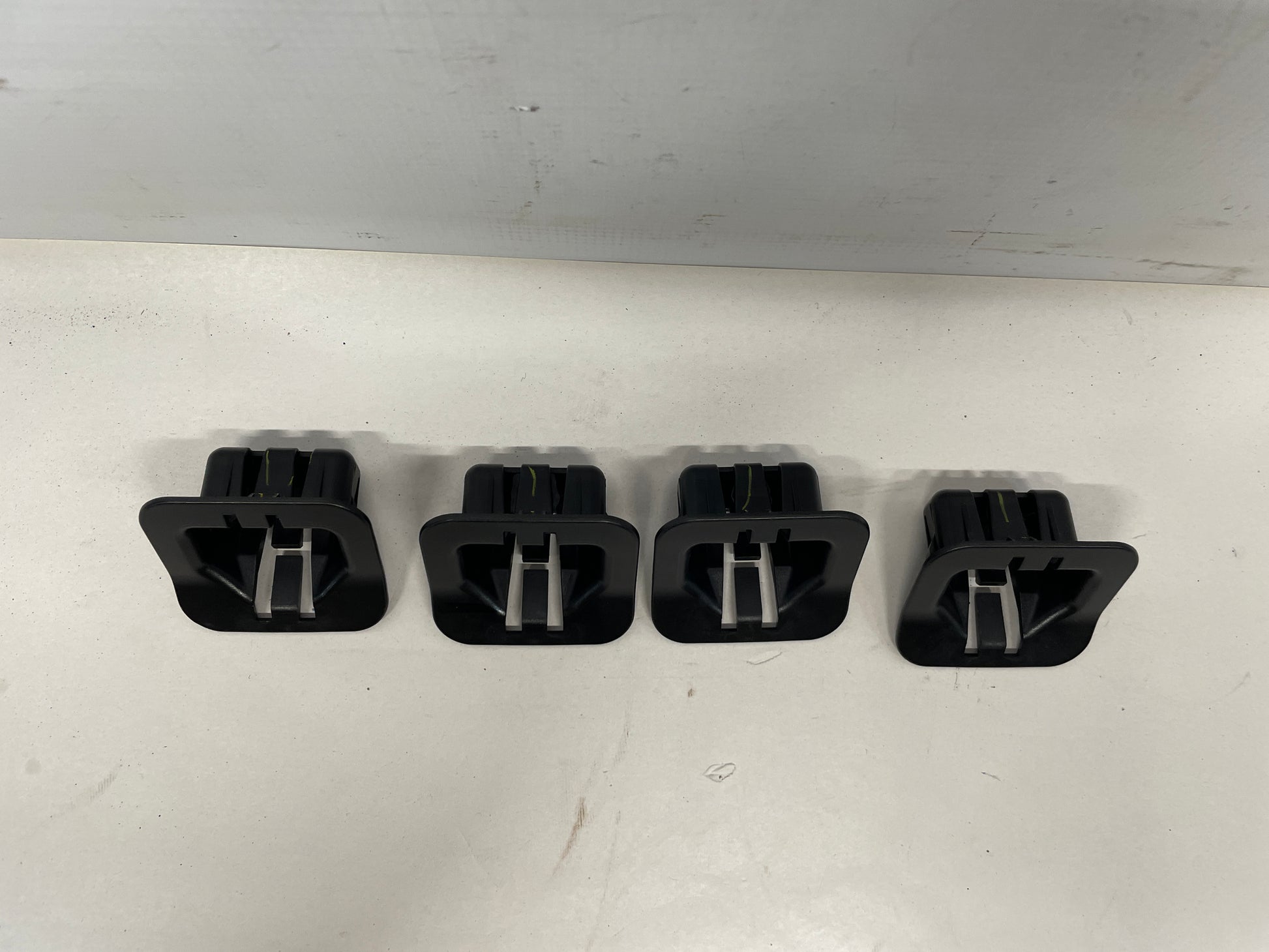 2017 Chevy SS Sedan Instrument Panel Dash Clip Set 4 OEM - Day's Parts Yard