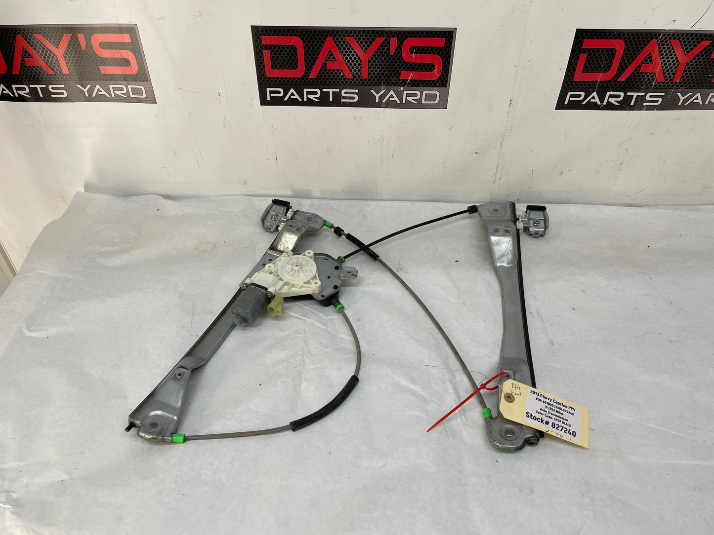 2013 Chevy Caprice PPV RH Passenger Front Window Regulator w/ Motor OEM