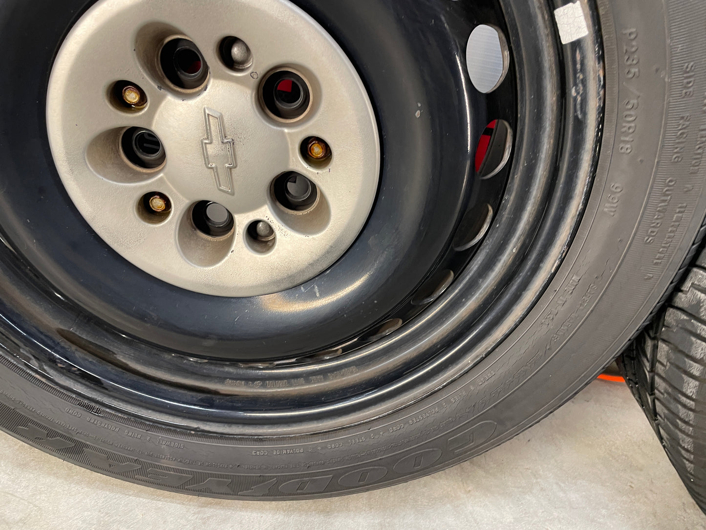 2013 Chevy Caprice PPV Wheel & Tire Set Goodyear Eagle 235/50R18 - Day's Parts Yard