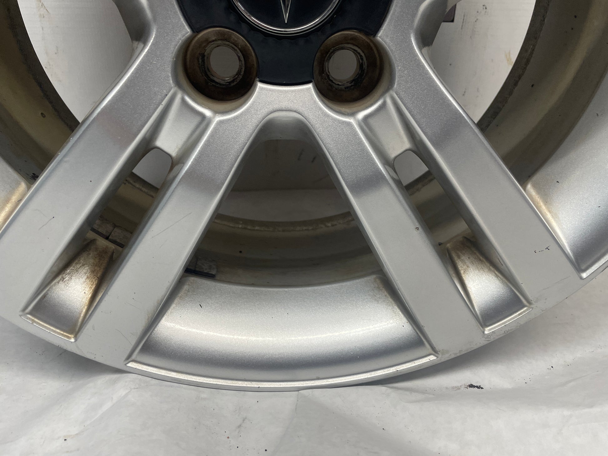 2008 Pontiac G8 Base Wheel 18X8 OEM - Day's Parts Yard