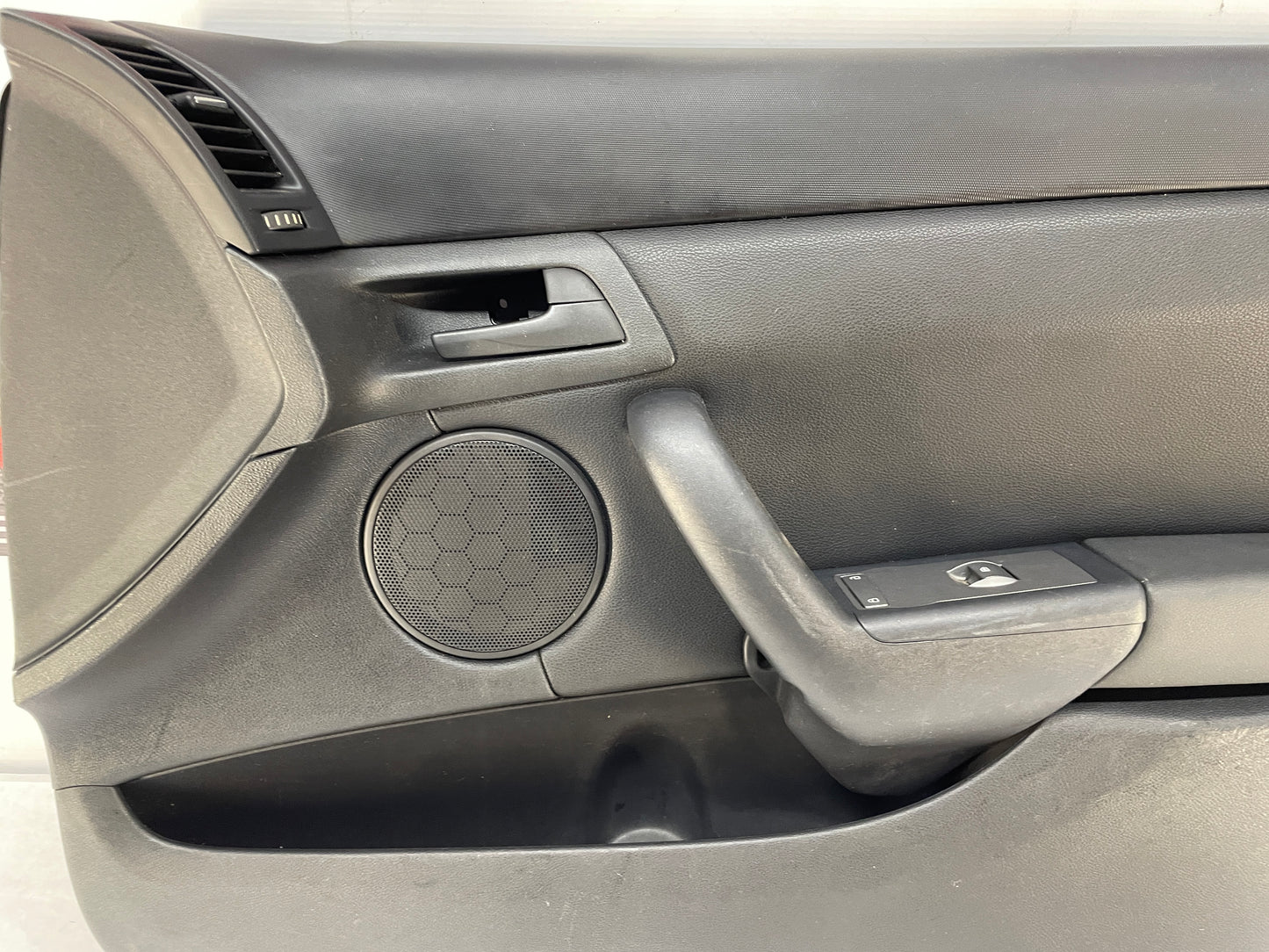 2013 Chevy Caprice PPV RH Passenger Interior Front Door Panel OEM