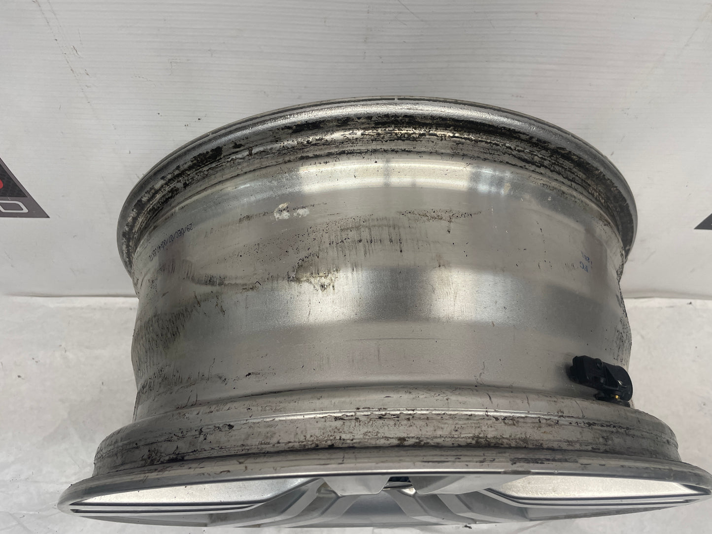 2008 Pontiac G8 Base Wheel 18X8 OEM - Day's Parts Yard