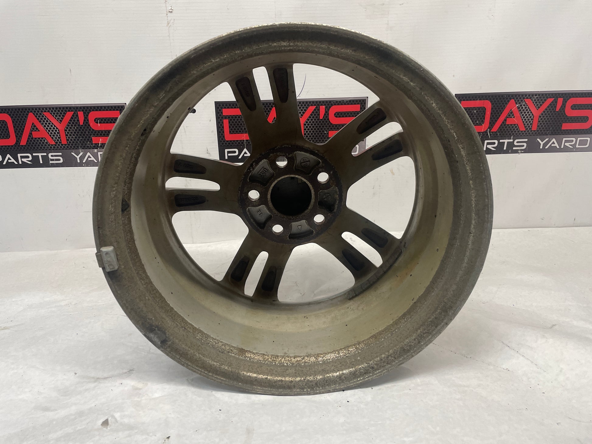 2008 Pontiac G8 Base Wheel 18X8 OEM - Day's Parts Yard