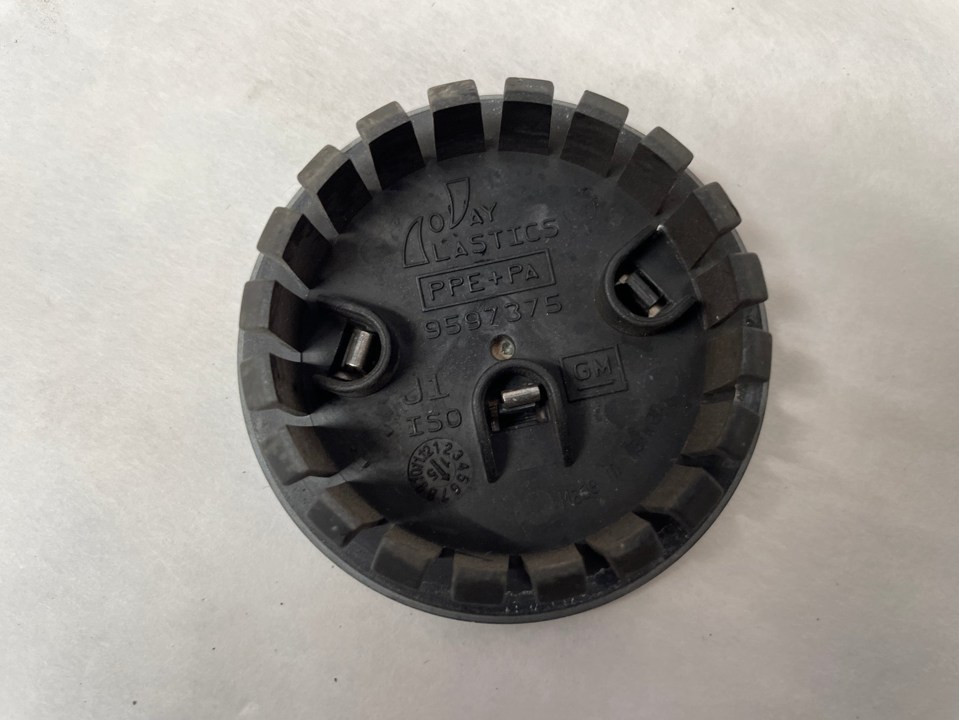 2016 Cadillac ATS-V Coupe Wheel Center Cap OEM - Day's Parts Yard
