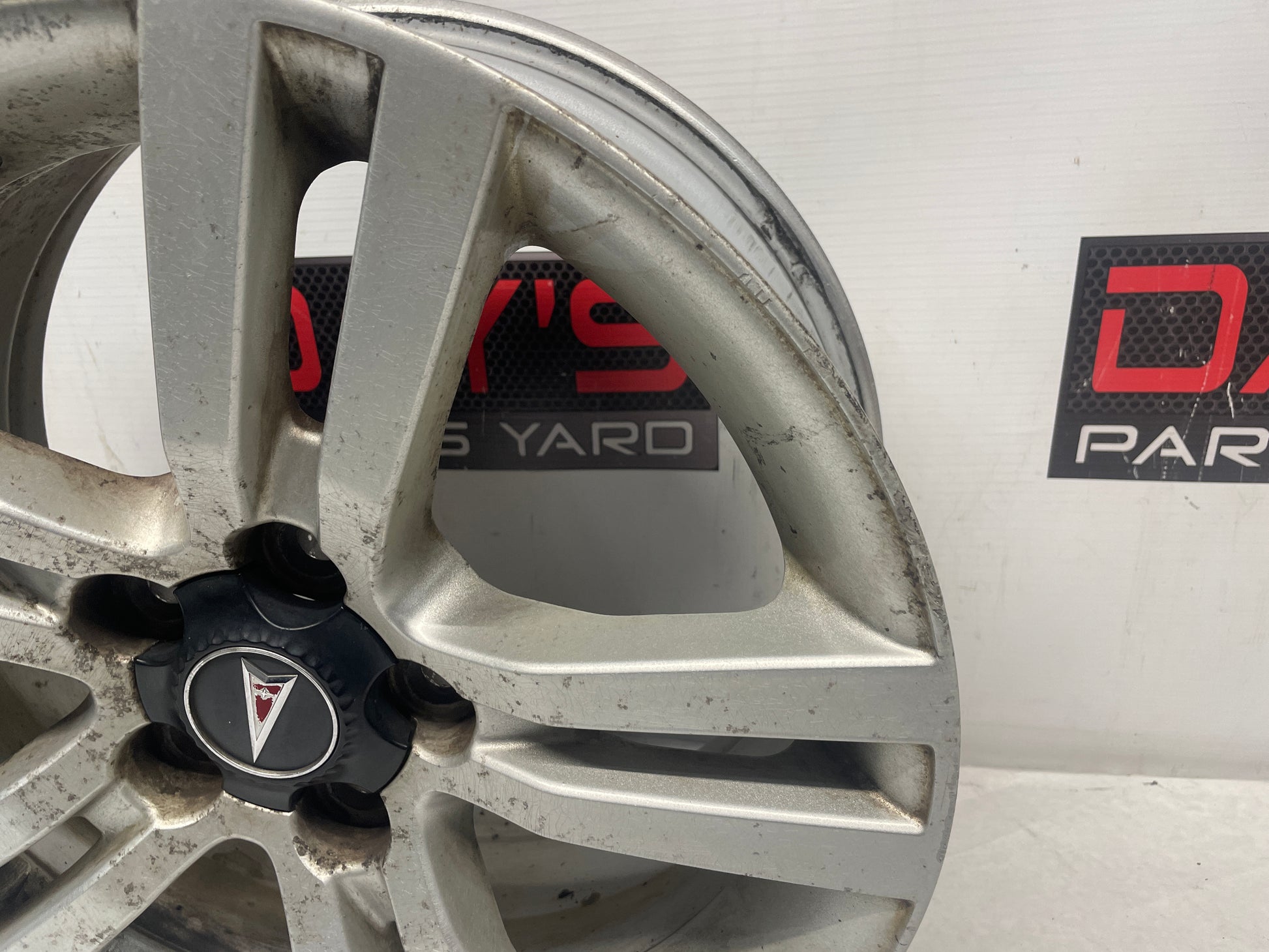 2008 Pontiac G8 Base Wheel 18X8 OEM - Day's Parts Yard
