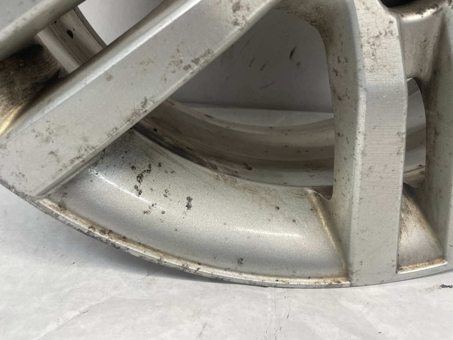2008 Pontiac G8 Base Wheel 18X8 OEM - Day's Parts Yard