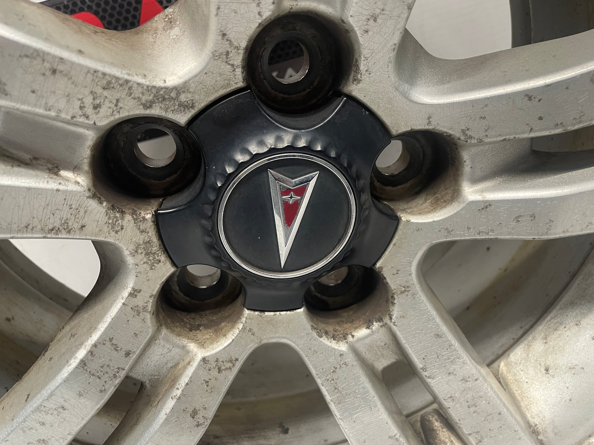 2008 Pontiac G8 Base Wheel 18X8 OEM - Day's Parts Yard